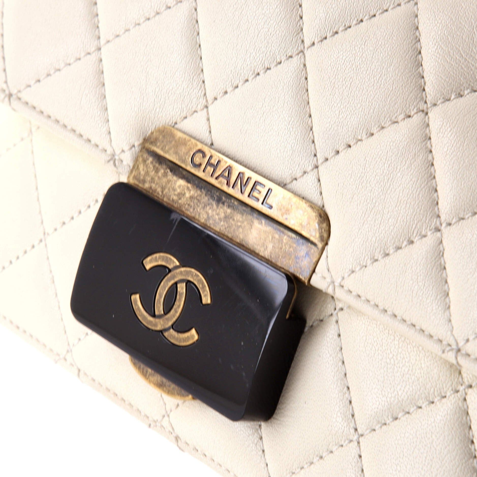 Chanel Beauty Lock Flap Bag Size ONE SIZE - 7 Thumbnail