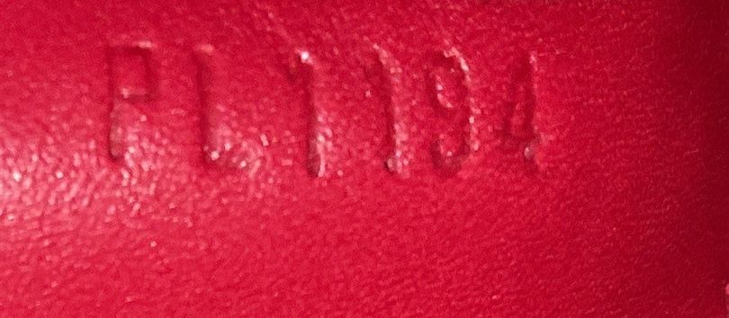 Louis Vuitton Chain Louise Clutch Size ONE SIZE - 9 Thumbnail