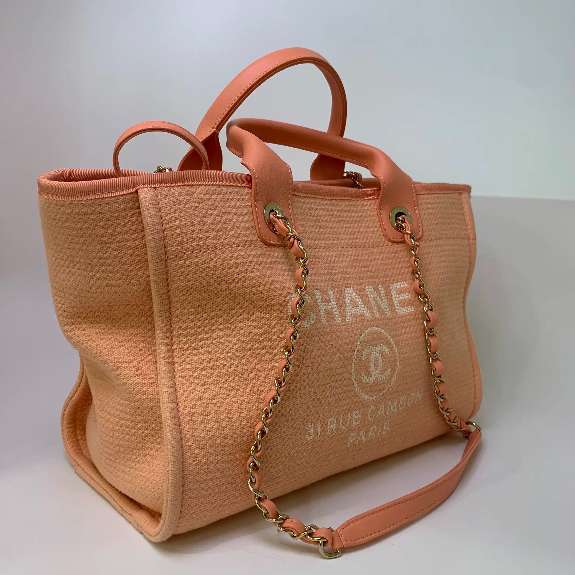 Chanel Pre-loved Bag Very good condition Size ONE SIZE - 3 Thumbnail