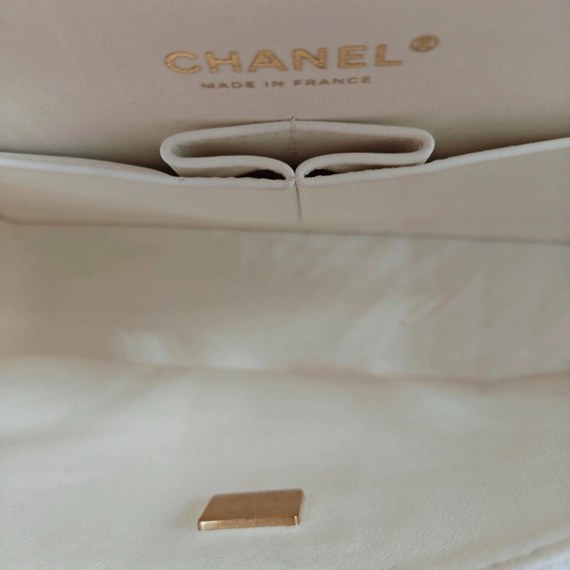 Chanel Pre-loved Bag Very good condition Size ONE SIZE - 8 Thumbnail