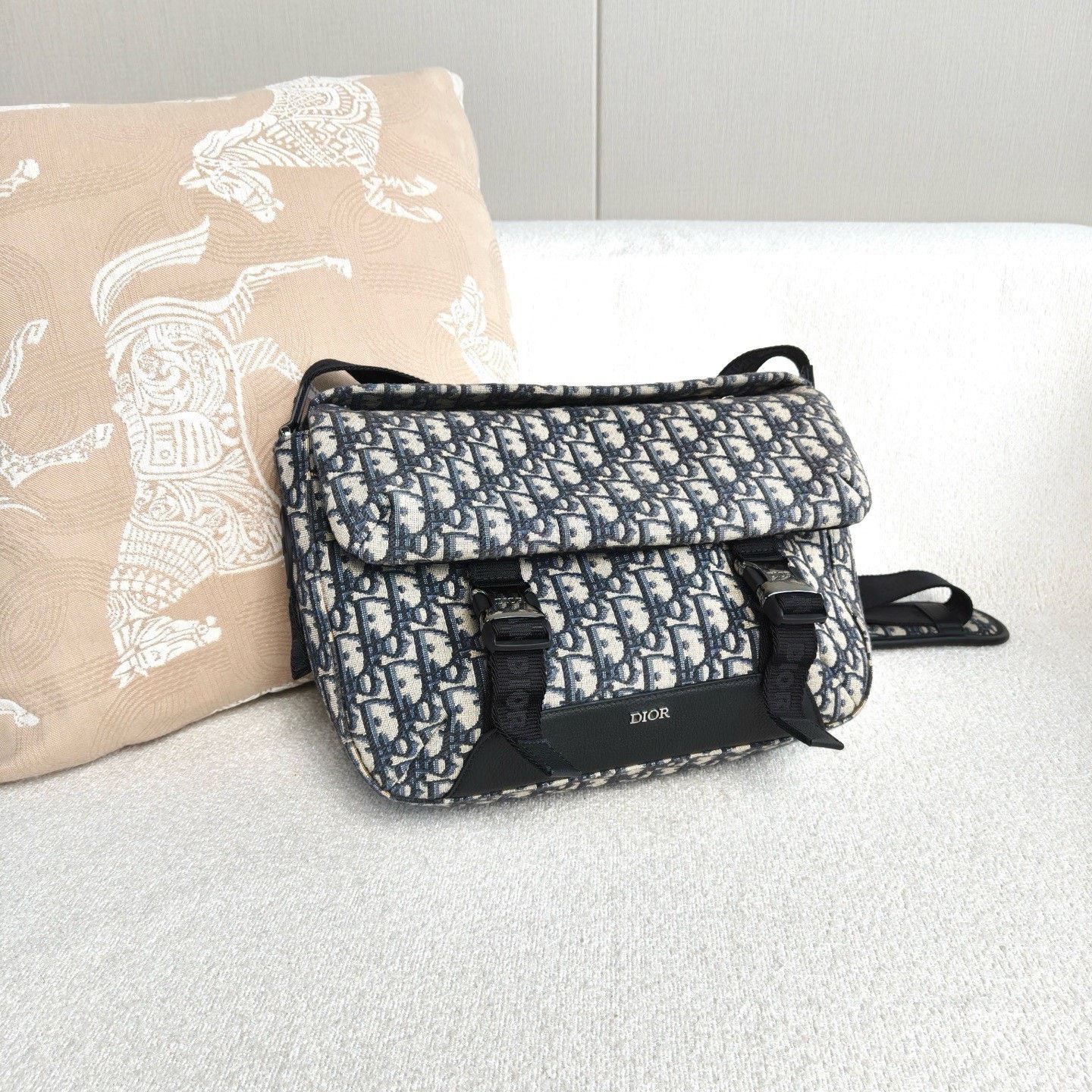 Dior Pre-loved Bag Very good condition Size ONE SIZE - 5 Thumbnail