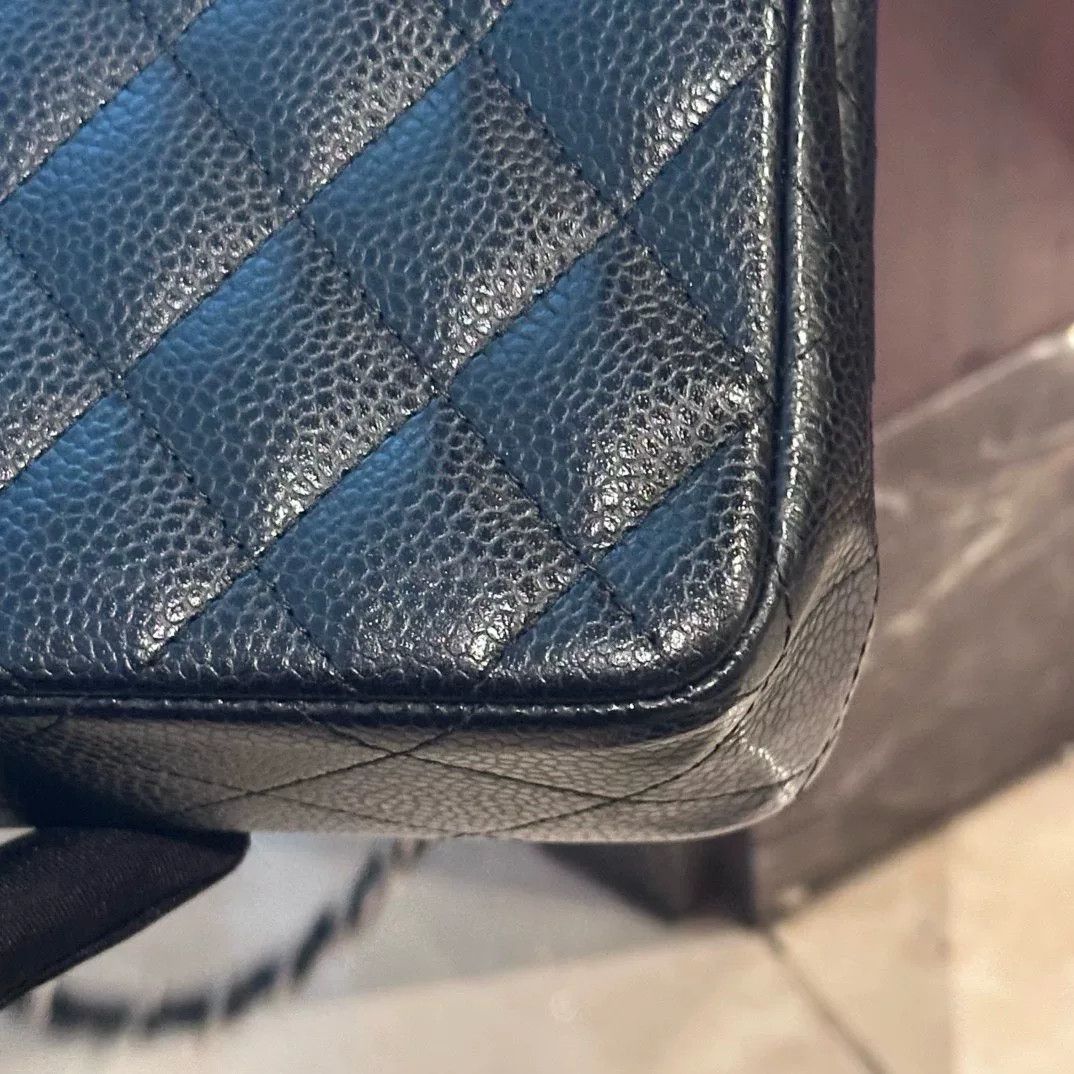 Chanel Pre-loved Bag Very good condition Size ONE SIZE - 9 Thumbnail
