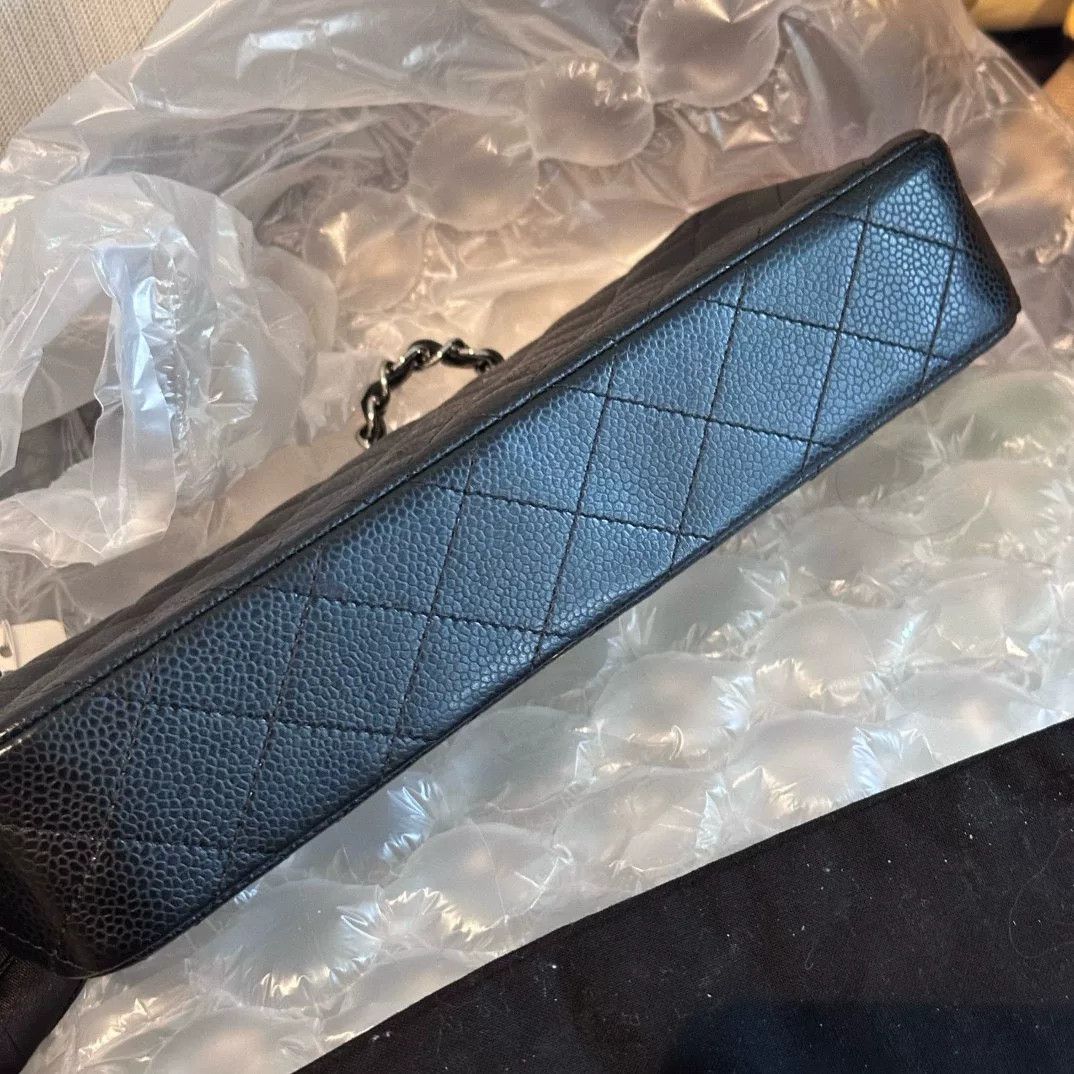 Chanel Pre-loved Bag Very good condition Size ONE SIZE - 7 Thumbnail