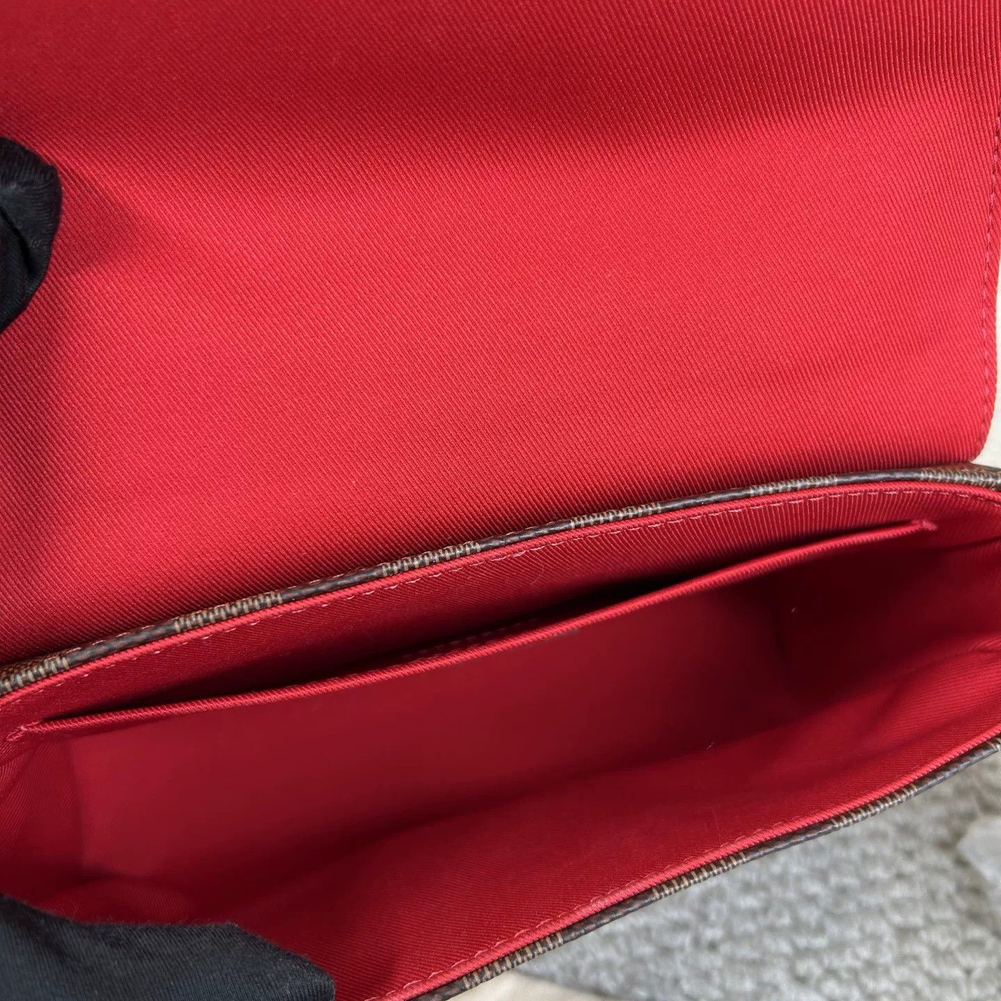 Louis Vuitton Pre-loved Bag Very good condition Size ONE SIZE - 4 Thumbnail