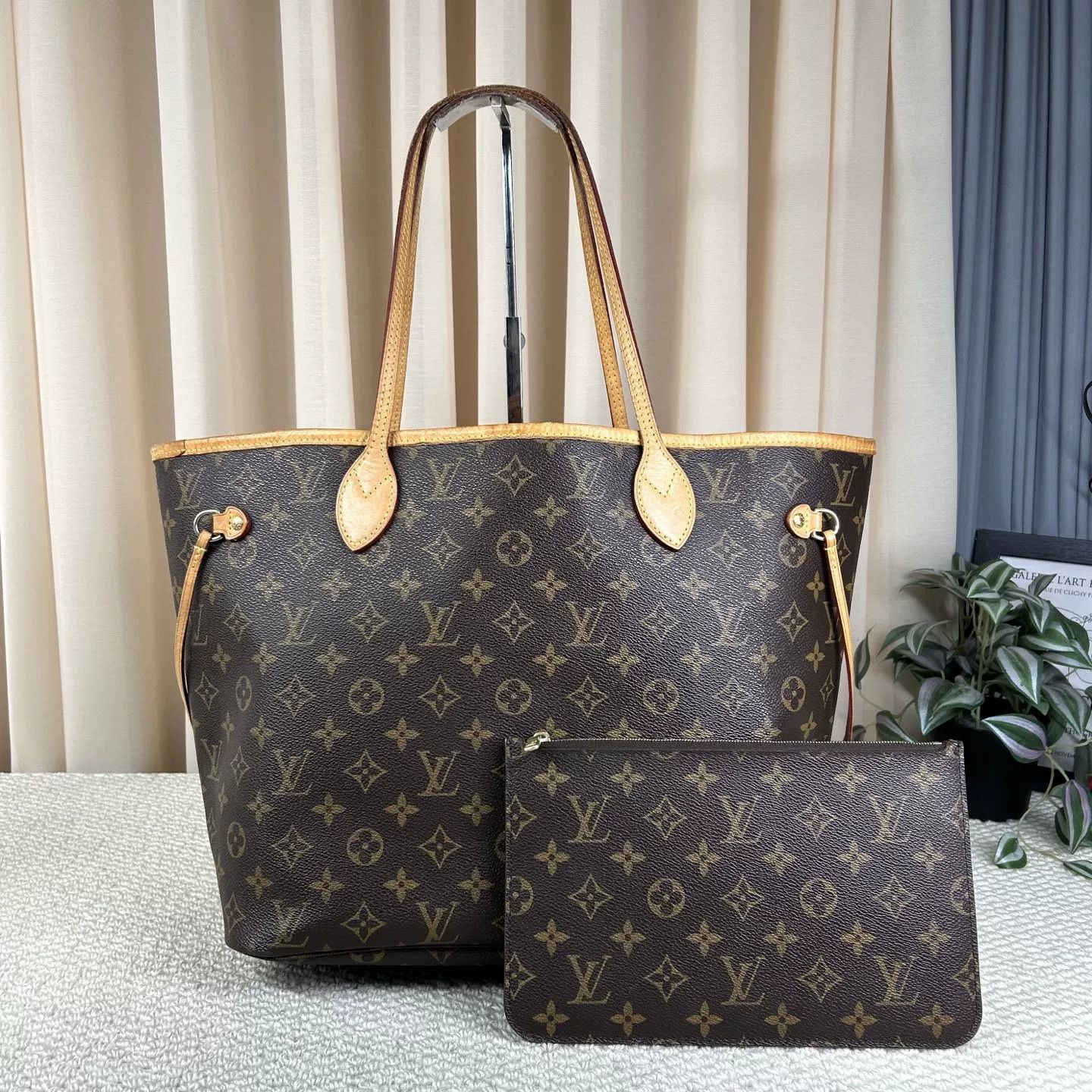 Louis Vuitton Pre-loved Bag Very good condition Size ONE SIZE - 2 Thumbnail