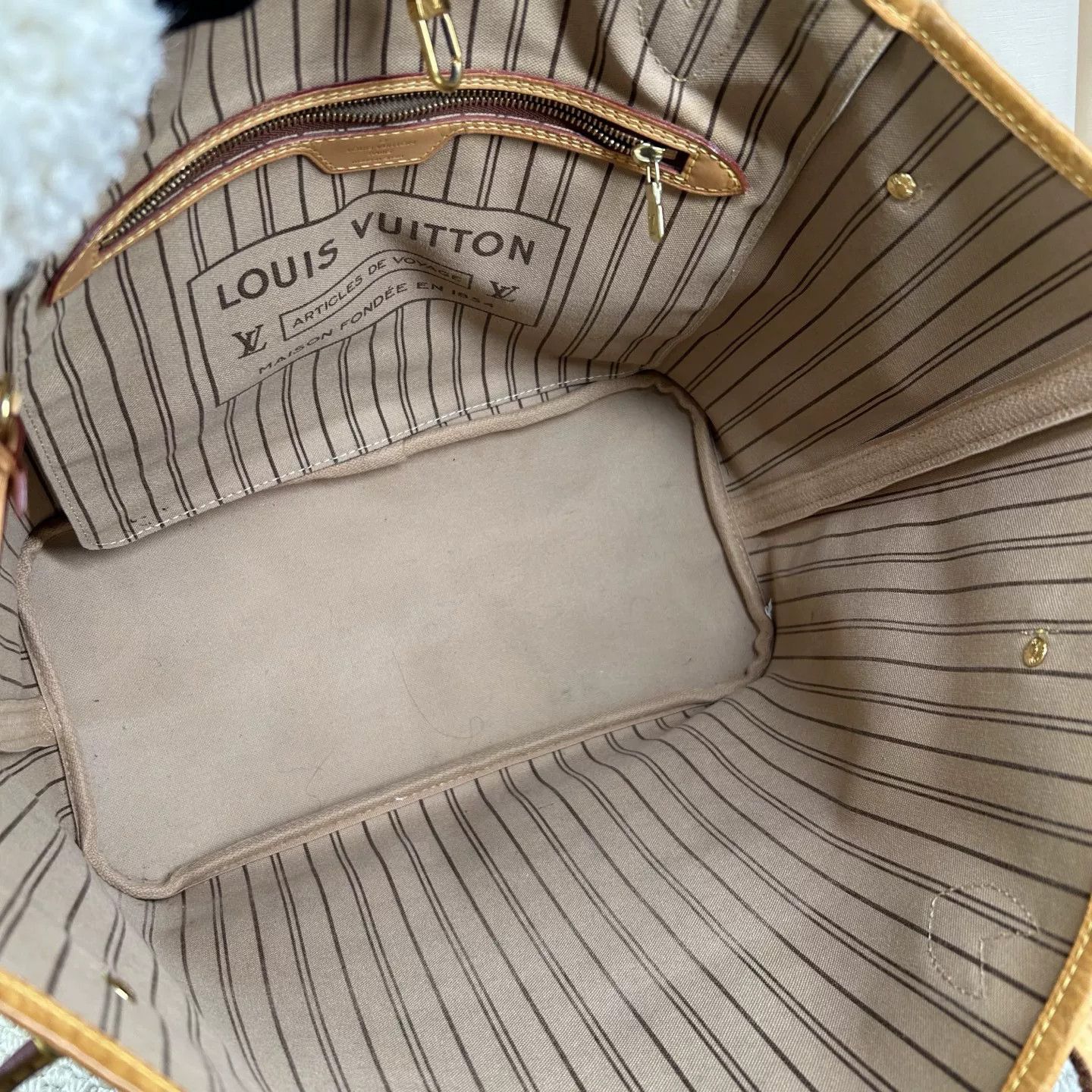 Louis Vuitton Pre-loved Bag Very good condition Size ONE SIZE - 4 Thumbnail