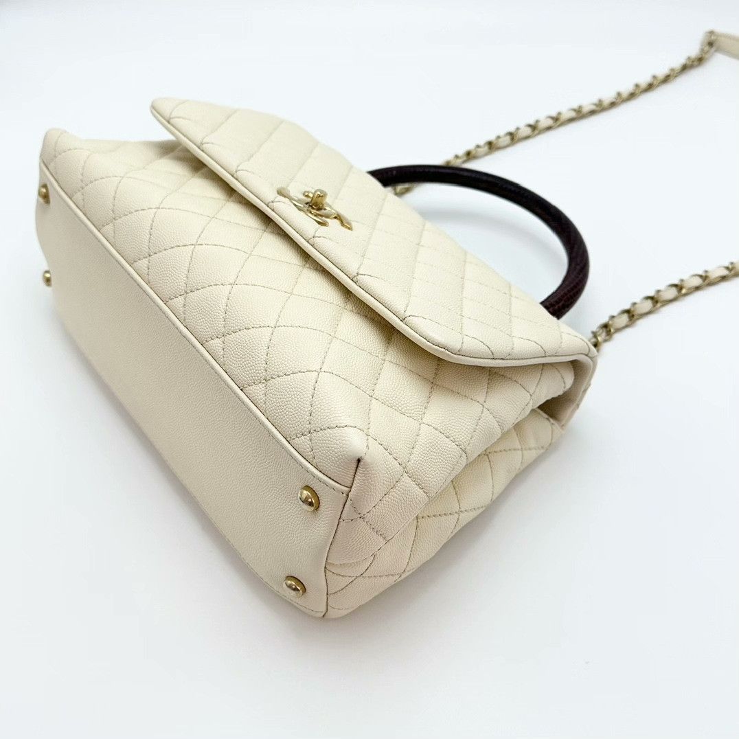 Chanel Pre-loved Bag Very good condition Size ONE SIZE - 5 Thumbnail