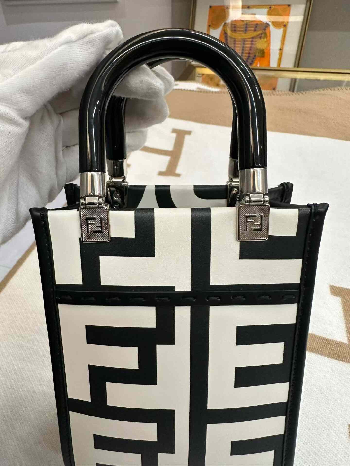 Fendi Pre-loved Bag Very good condition Size ONE SIZE - 5 Thumbnail