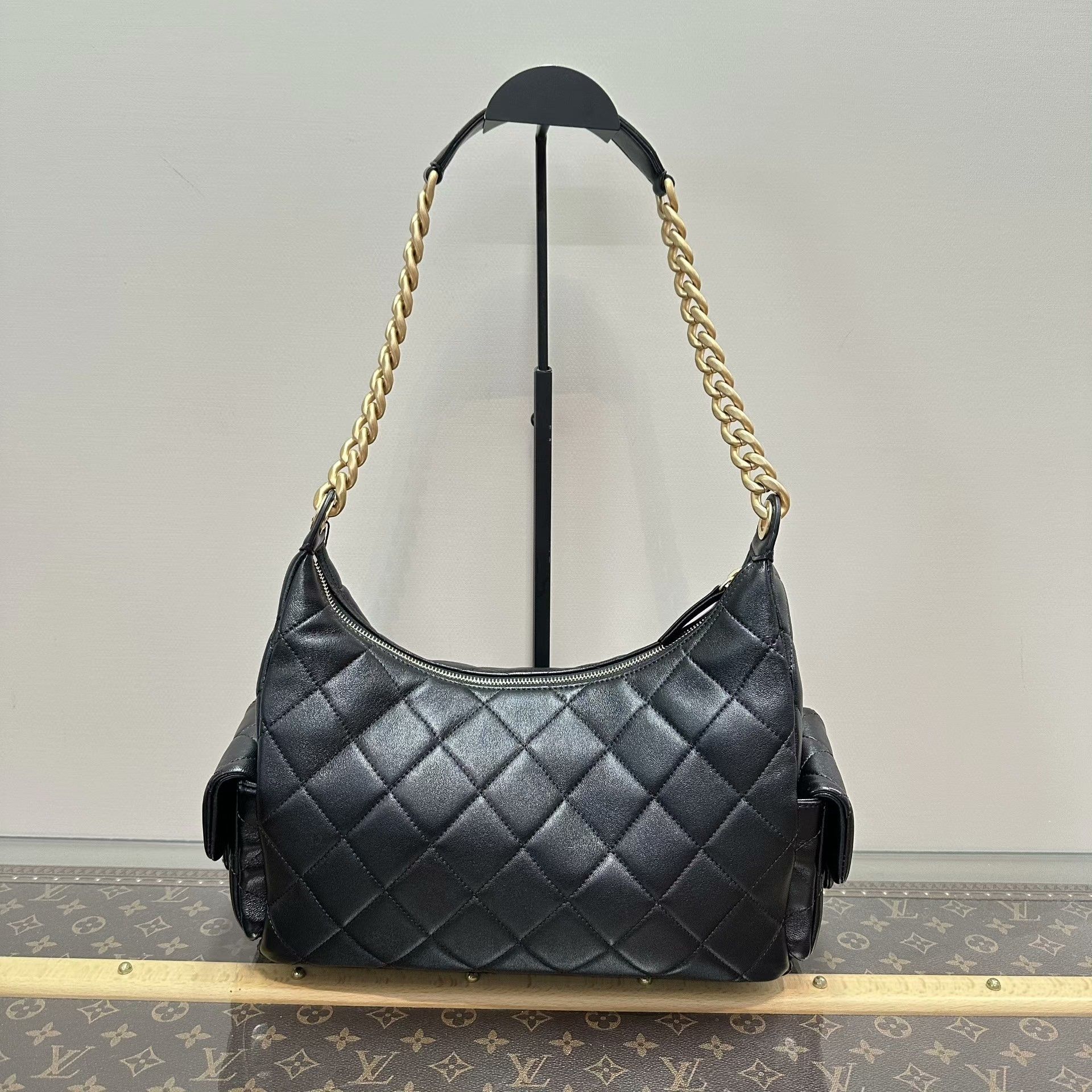 Chanel Pre-loved Bag Very good condition Size ONE SIZE - 3 Thumbnail
