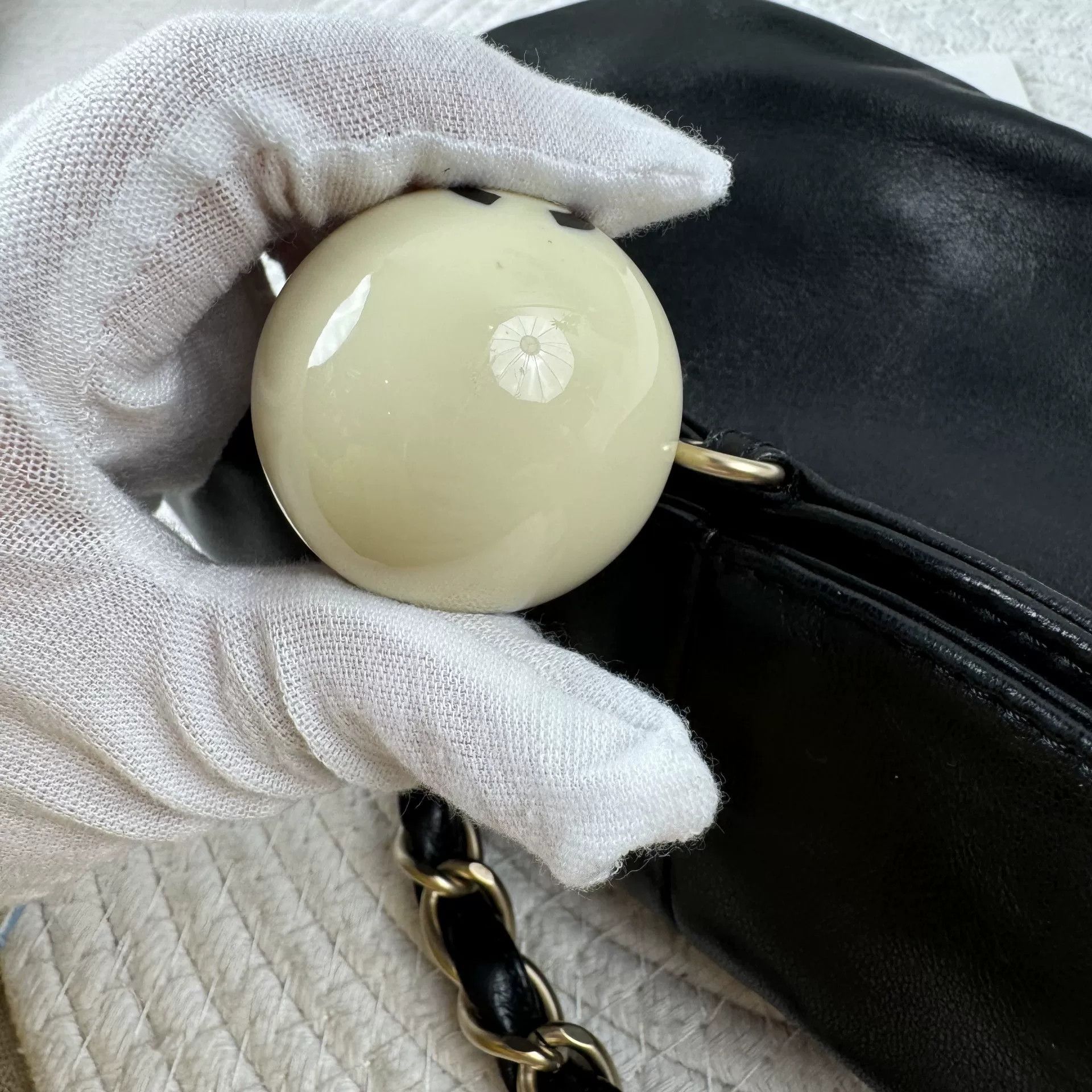 Chanel Pre-loved Bag Very good condition Size ONE SIZE - 8 Thumbnail