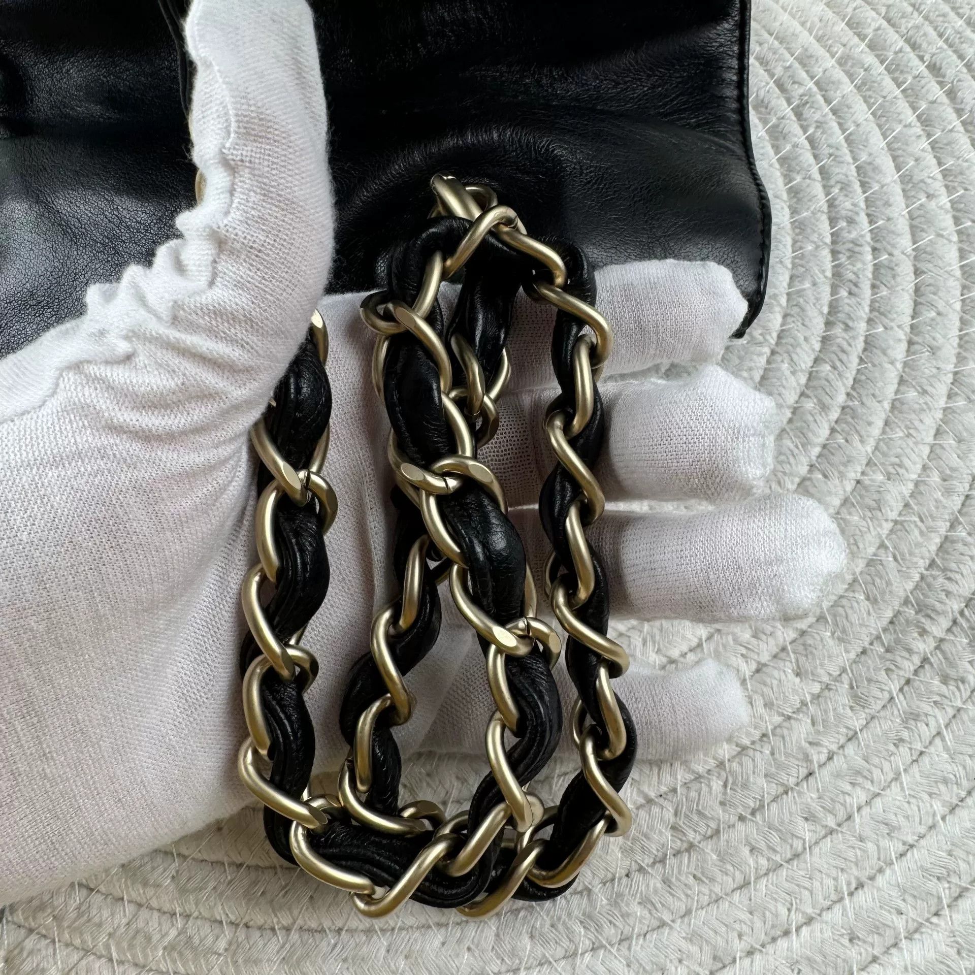 Chanel Pre-loved Bag Very good condition Size ONE SIZE - 4 Thumbnail