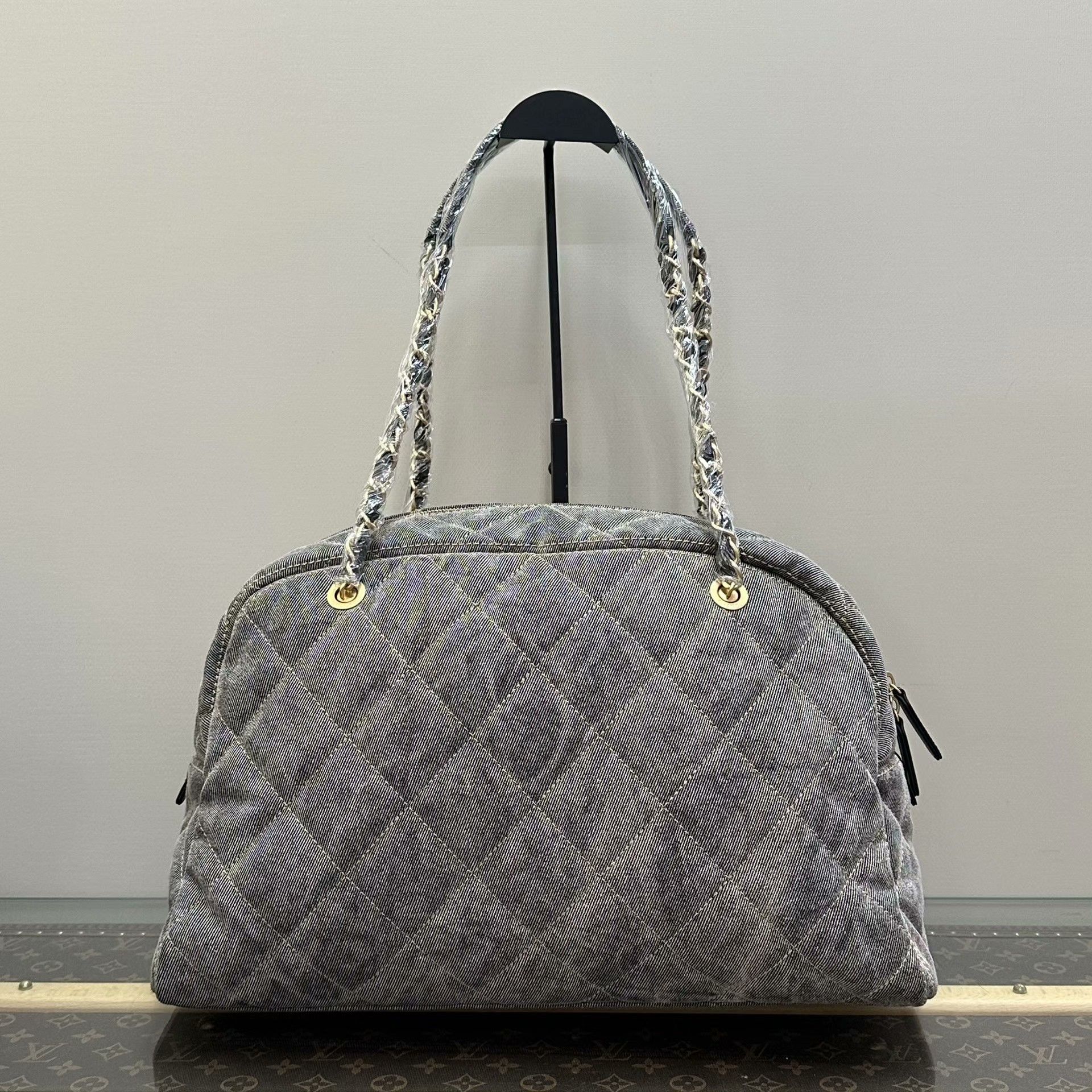 Chanel Pre-loved Bag Very good condition Size ONE SIZE - 2 Thumbnail
