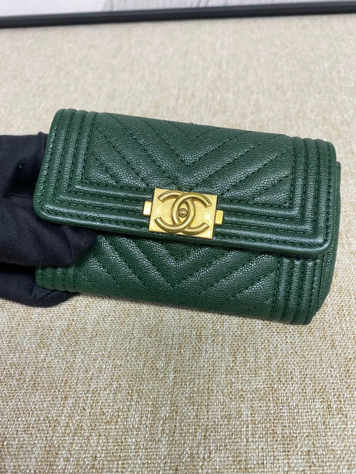 Chanel Pre-loved Bag Very good condition Size ONE SIZE - 4 Thumbnail