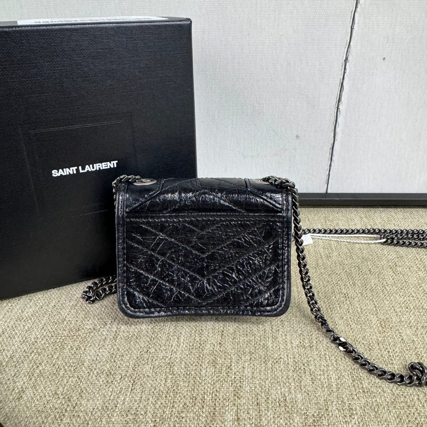 Saint Laurent Paris Pre-loved Bag Very good condition Size ONE SIZE - 3 Thumbnail