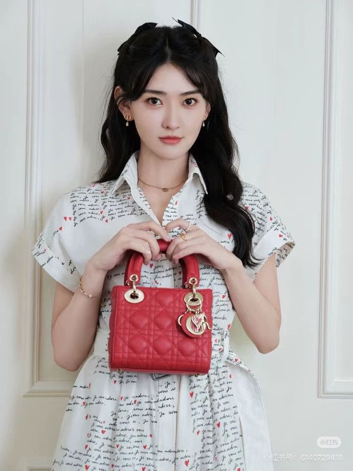 Dior Pre-loved Bag Very good condition Size ONE SIZE - 8 Thumbnail