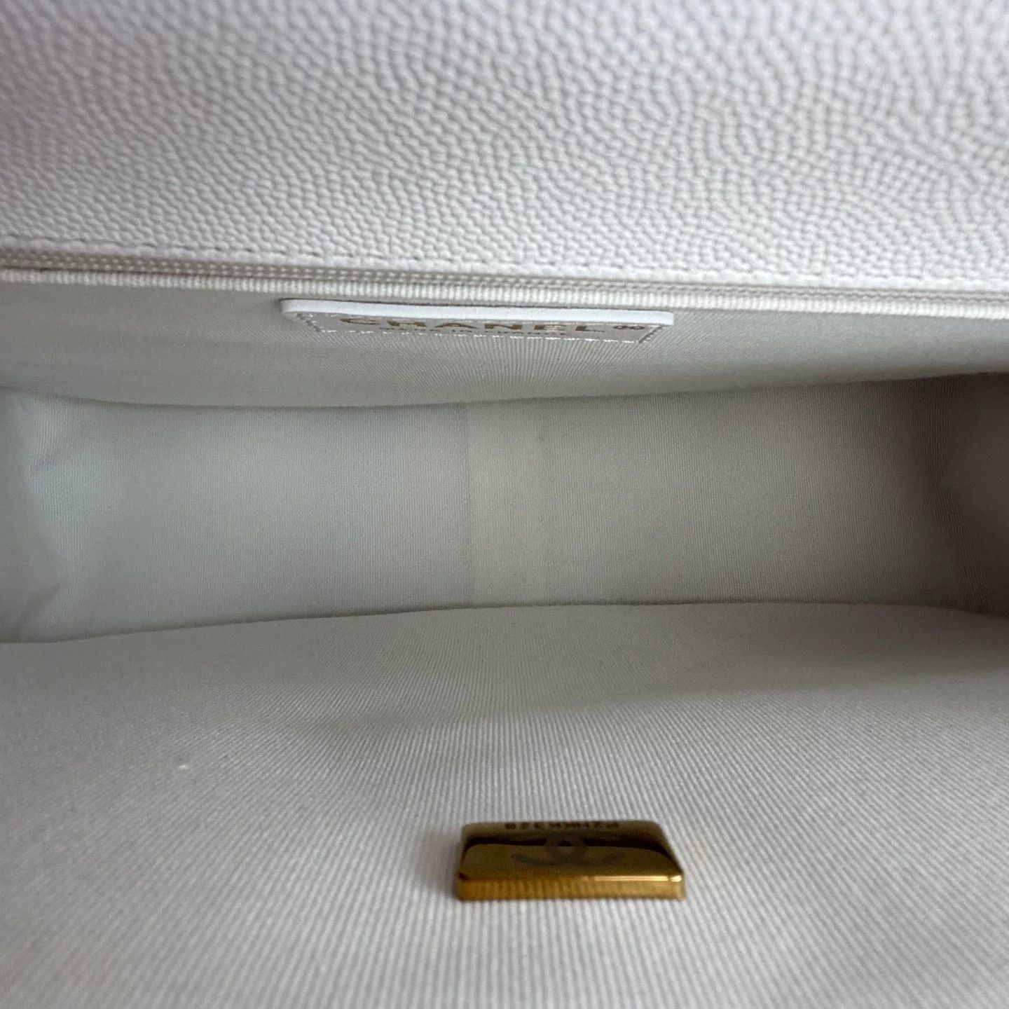 Chanel Pre-loved Bag Very good condition Size ONE SIZE - 7 Thumbnail