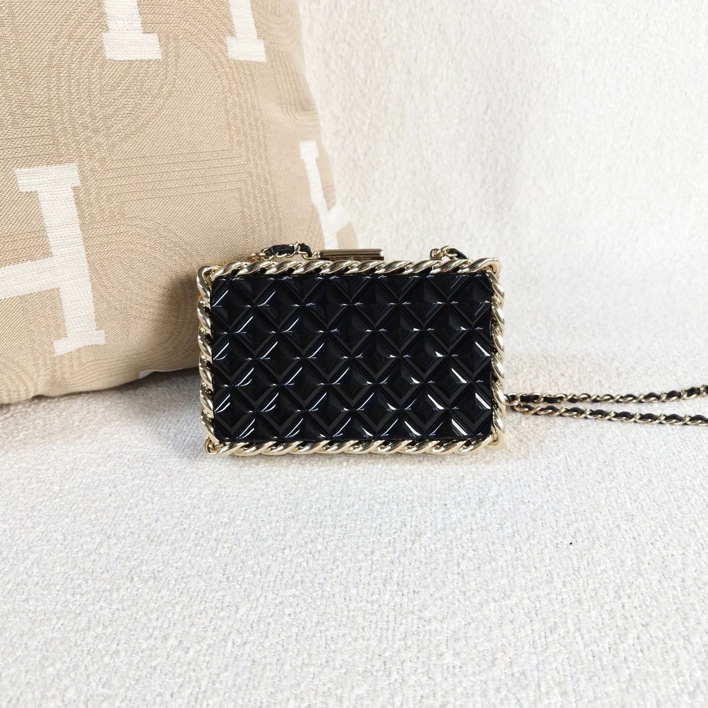 Chanel Pre-loved Bag Very good condition Size ONE SIZE - 3 Thumbnail