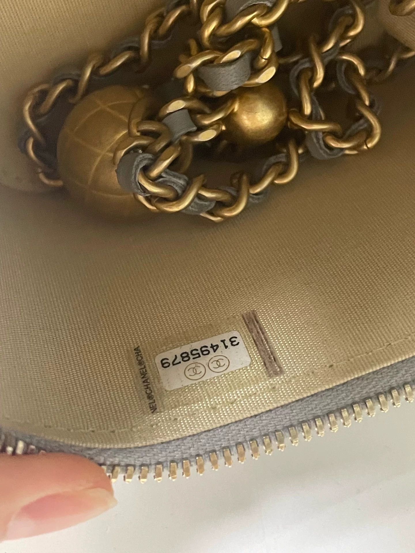 Chanel Pre-loved Bag Very good condition Size ONE SIZE - 2 Thumbnail