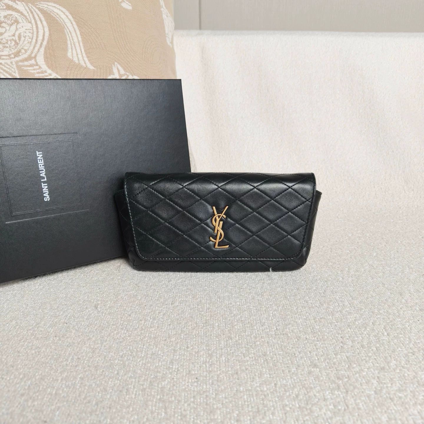 Saint Laurent Paris Pre-loved Bag Very good condition Size ONE SIZE - 2 Thumbnail
