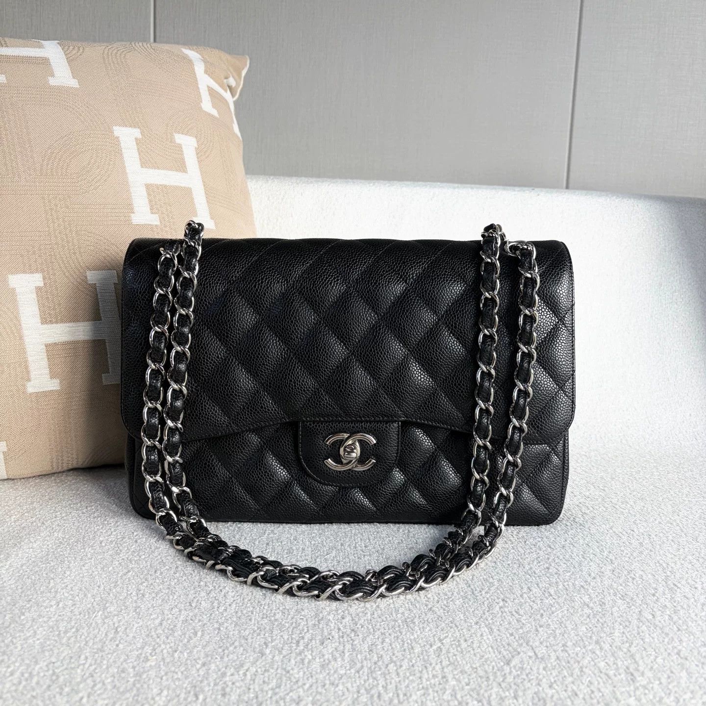 Chanel Pre-loved Bag Very good condition Size ONE SIZE - 2 Thumbnail