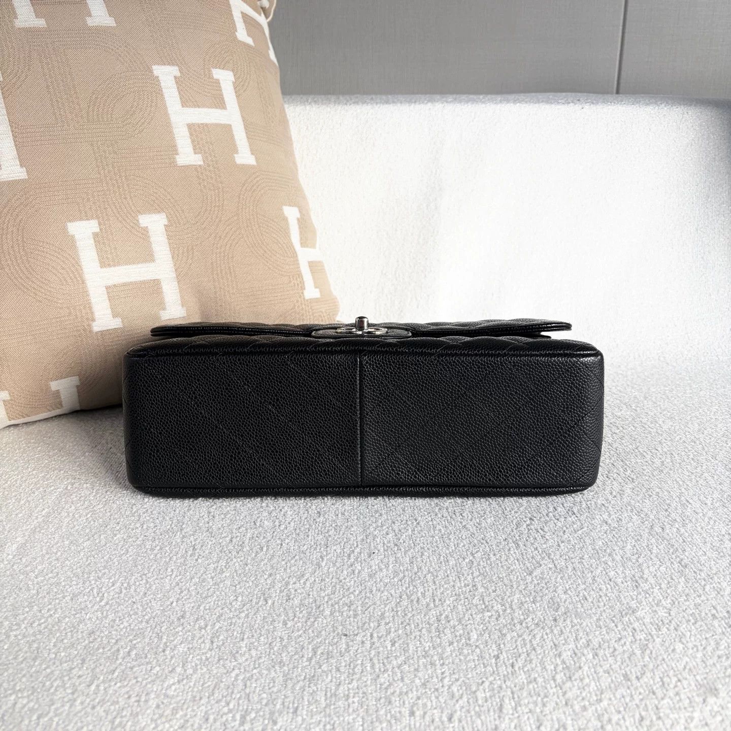 Chanel Pre-loved Bag Very good condition Size ONE SIZE - 5 Thumbnail