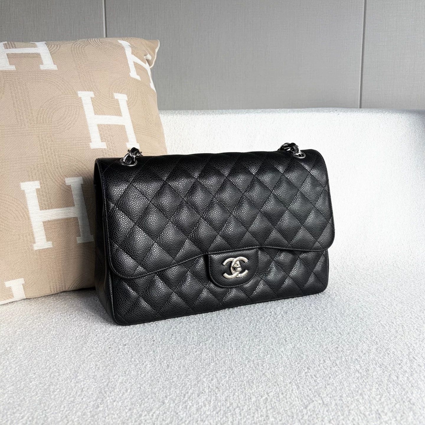 Chanel Pre-loved Bag Very good condition Size ONE SIZE - 6 Thumbnail