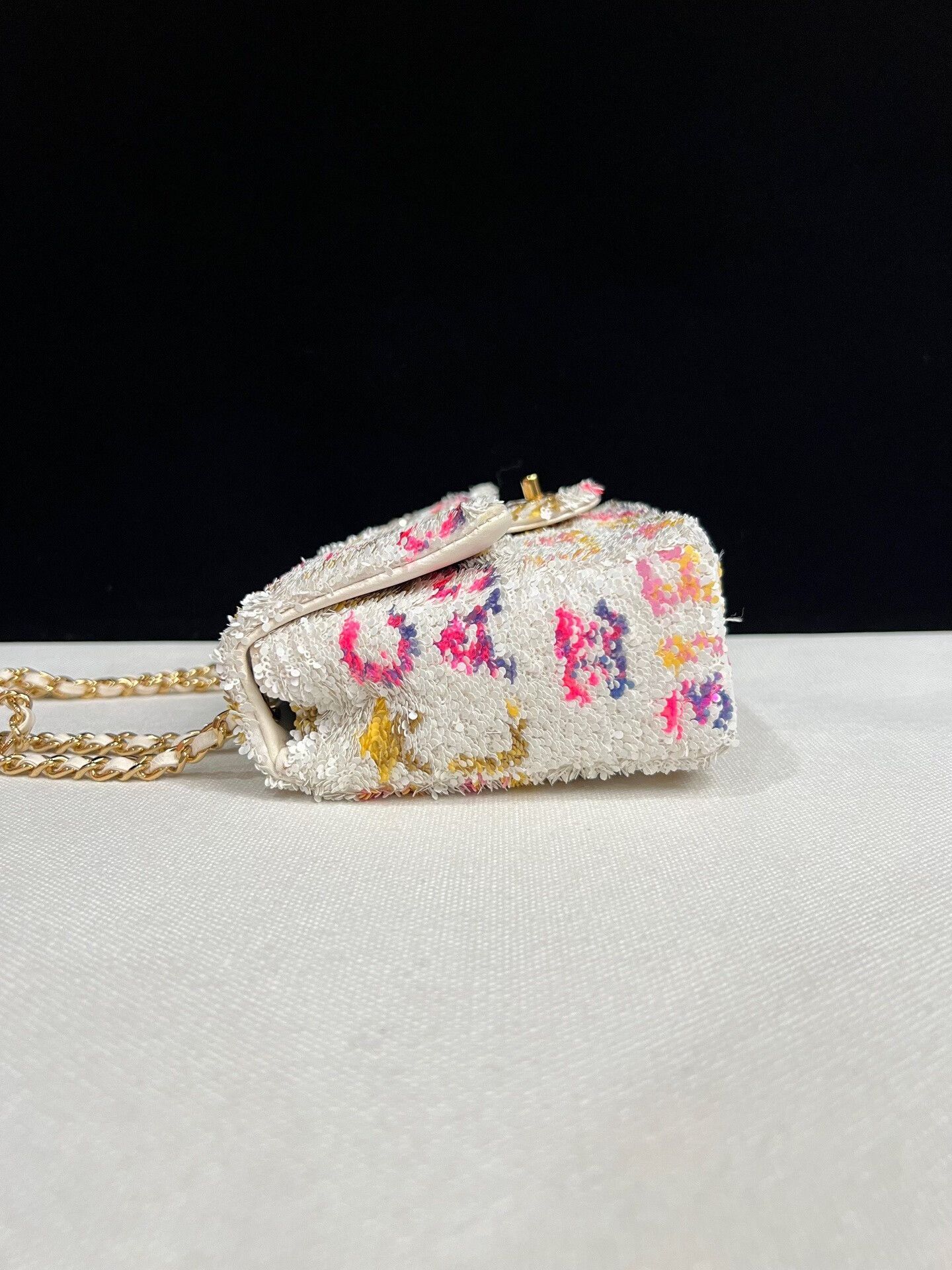 Chanel Pre-loved Bag Very good condition Size ONE SIZE - 4 Thumbnail
