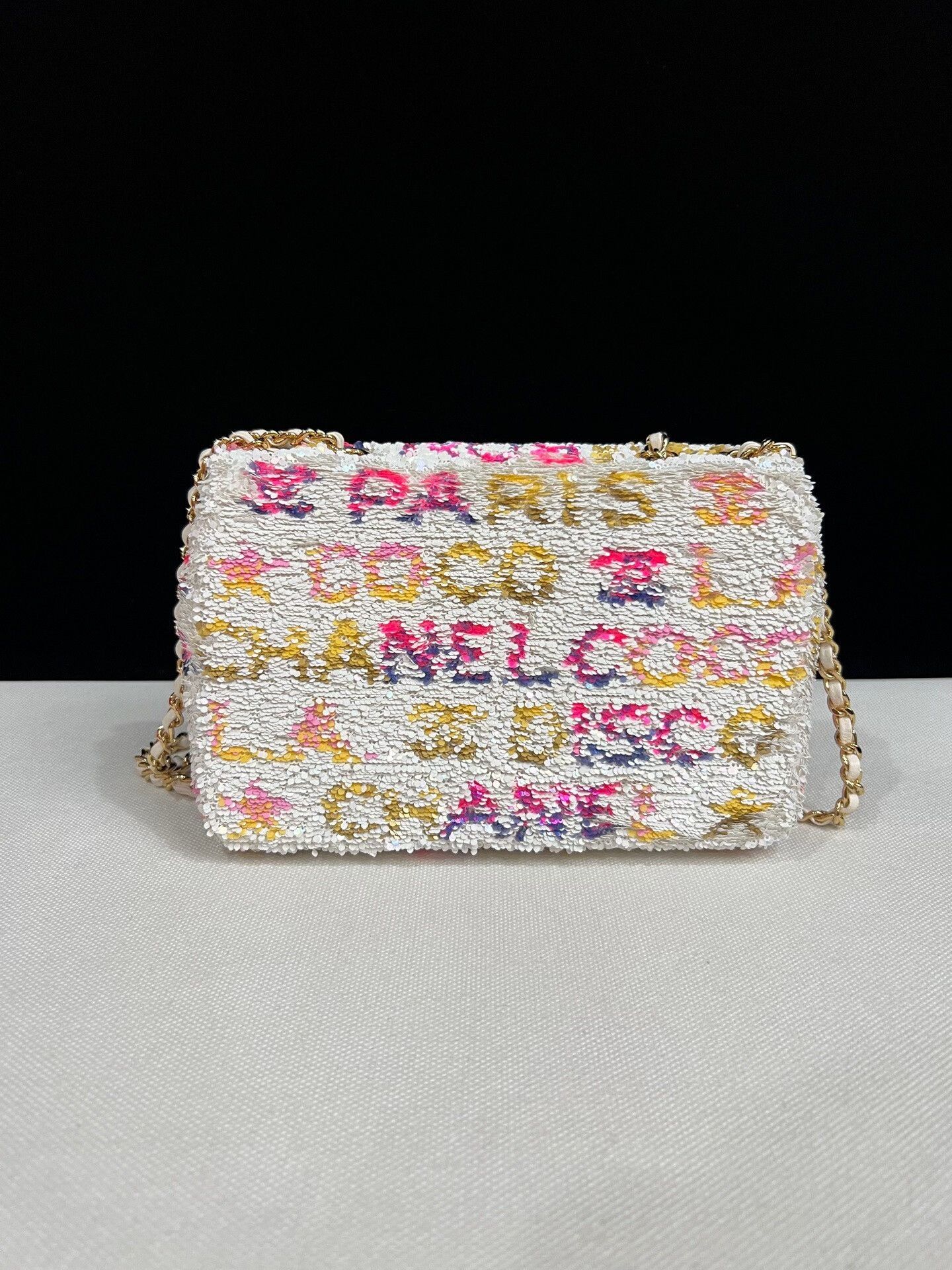 Chanel Pre-loved Bag Very good condition Size ONE SIZE - 3 Thumbnail