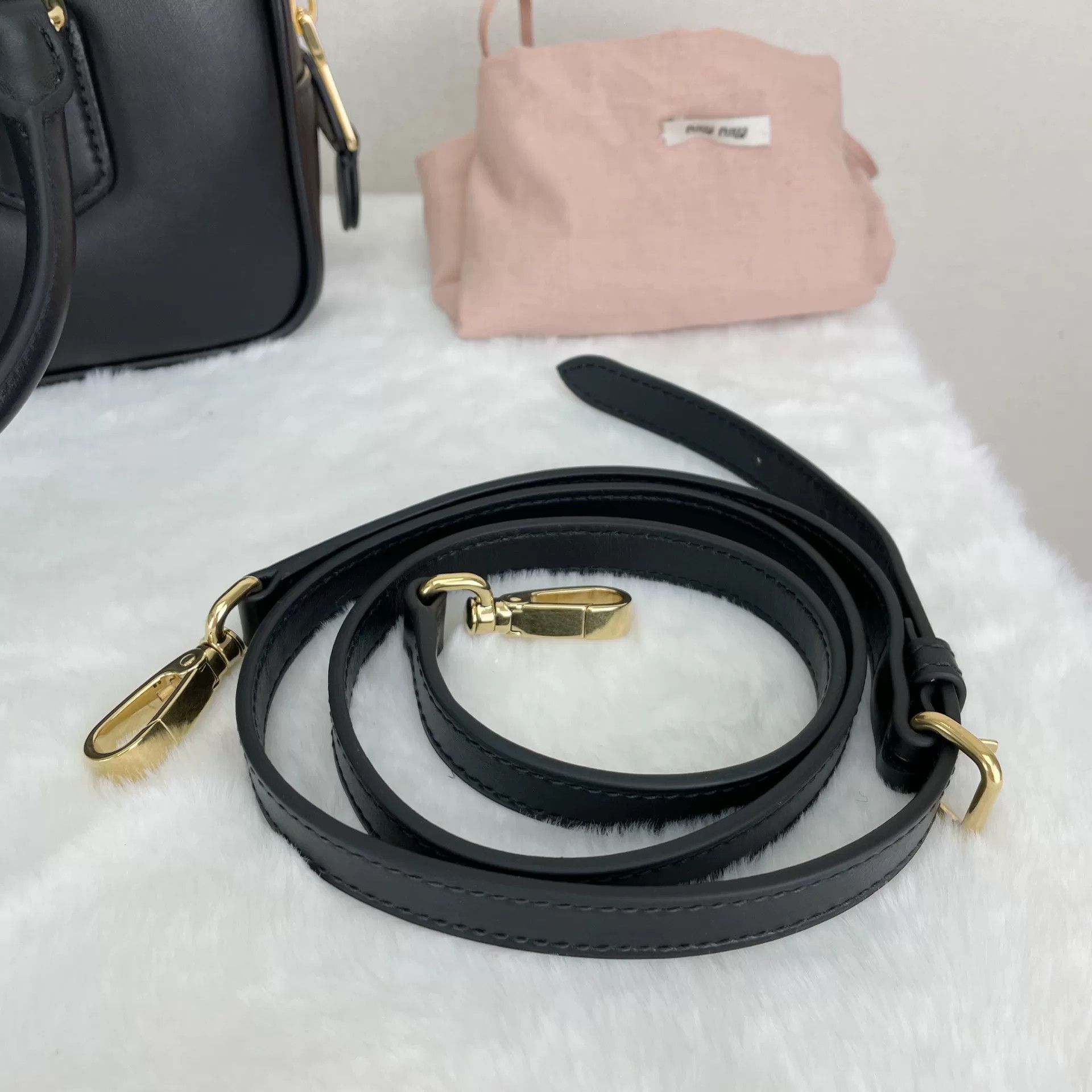 Miu Miu Pre-loved Bag Very good condition Size ONE SIZE - 9 Thumbnail