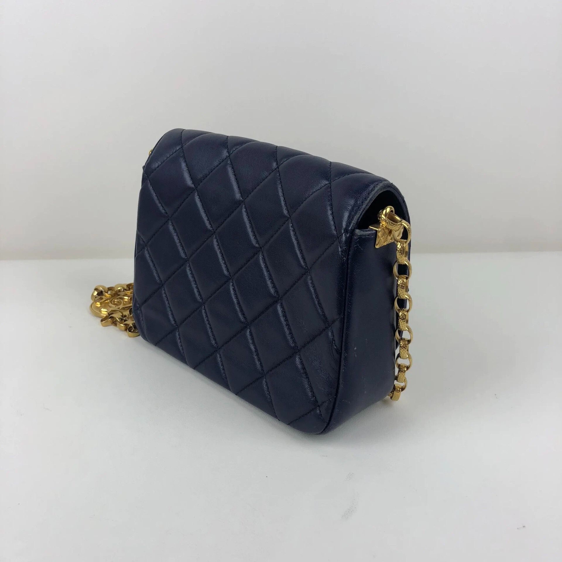 Chanel Pre-loved Bag Very good condition Size ONE SIZE - 4 Thumbnail