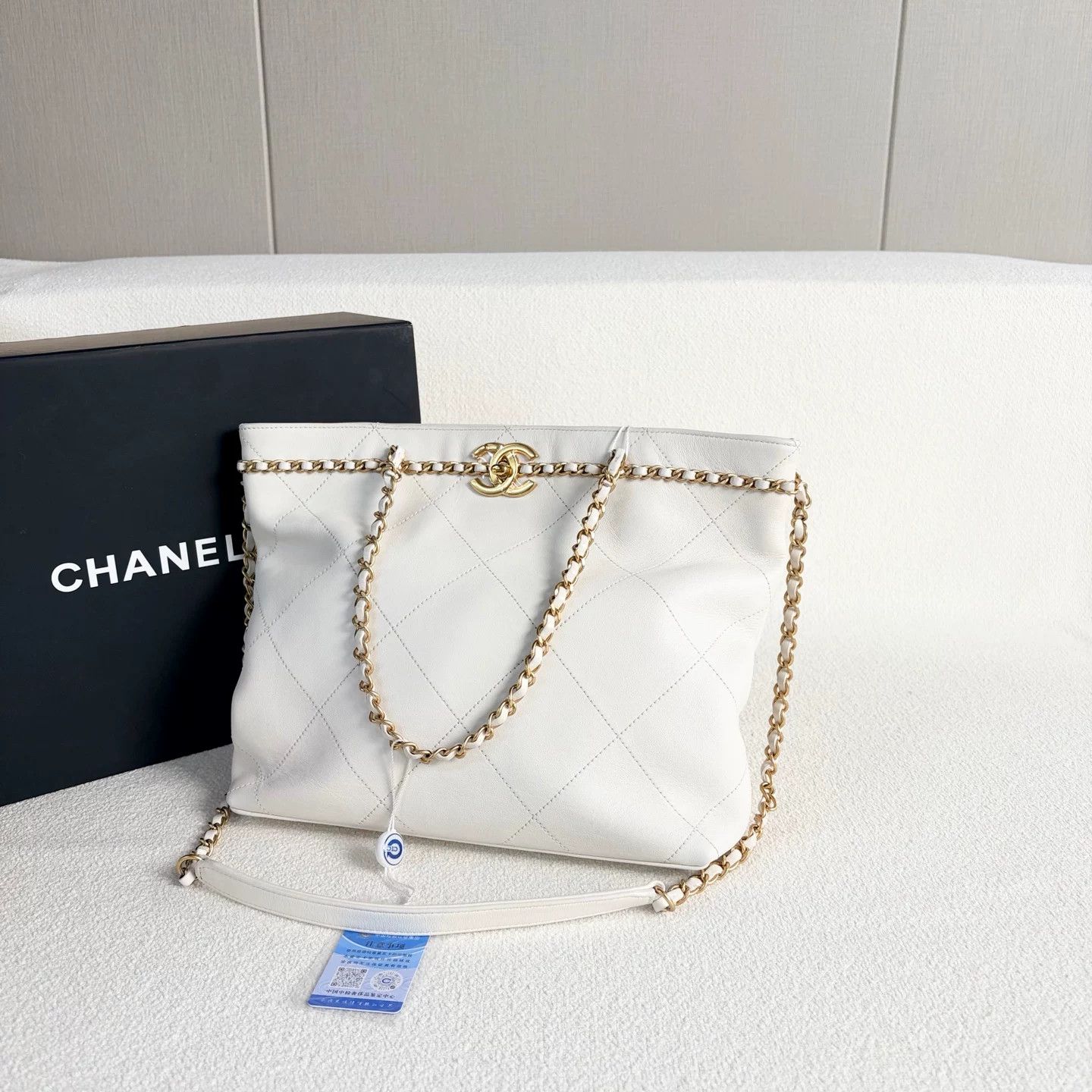 Chanel Pre-loved Bag Very good condition Size ONE SIZE - 4 Thumbnail