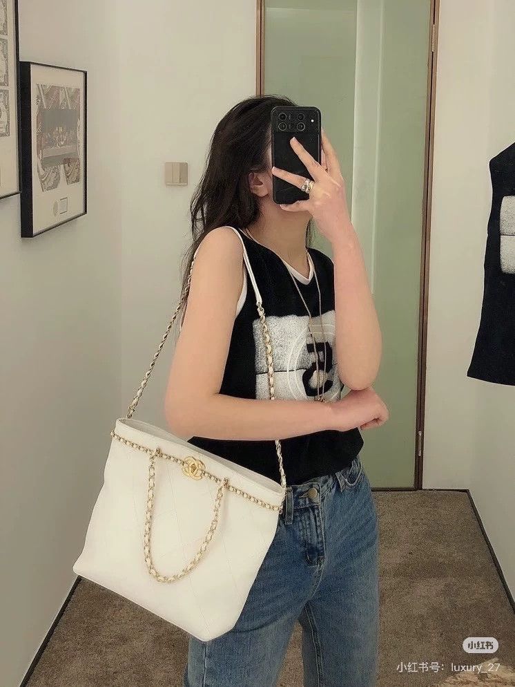 Chanel Pre-loved Bag Very good condition Size ONE SIZE - 8 Thumbnail