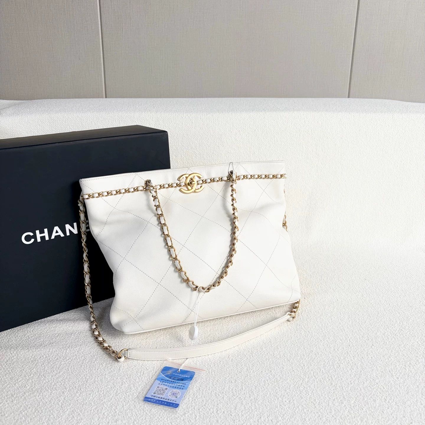 Chanel Pre-loved Bag Very good condition Size ONE SIZE - 6 Thumbnail