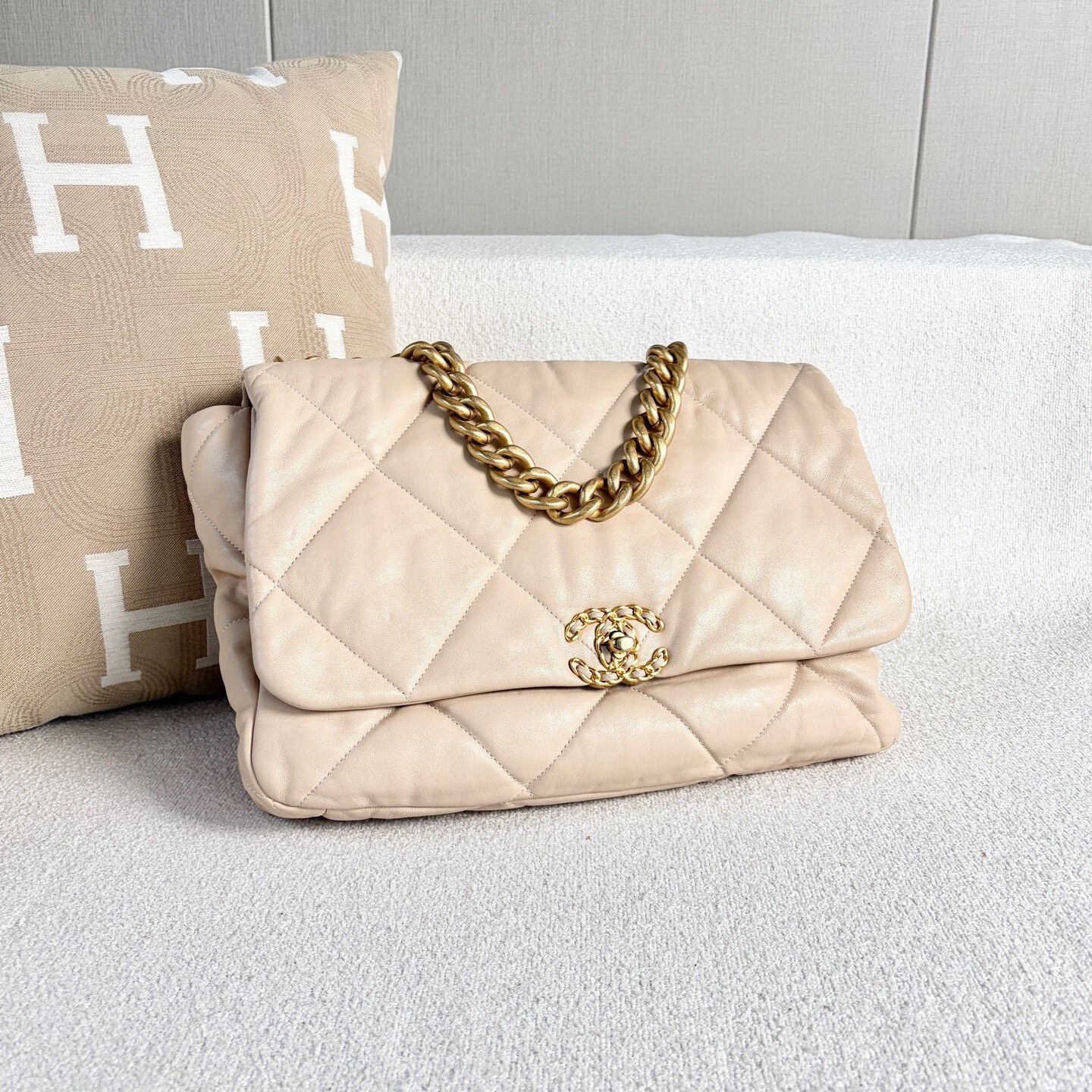 Chanel Pre-loved Bag Very good condition Size ONE SIZE - 6 Thumbnail