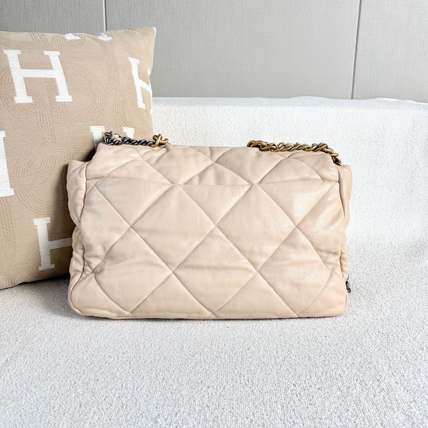 Chanel Pre-loved Bag Very good condition Size ONE SIZE - 3 Thumbnail