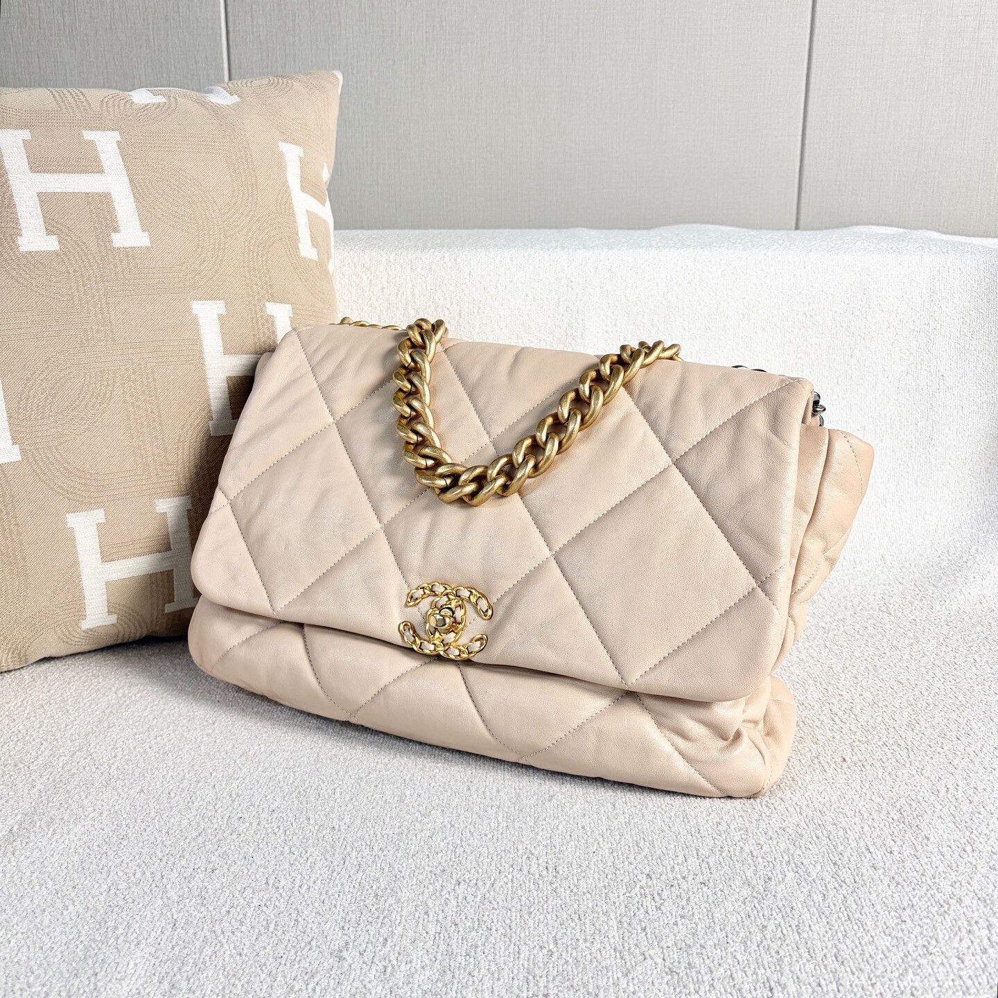 Chanel Pre-loved Bag Very good condition Size ONE SIZE - 4 Thumbnail