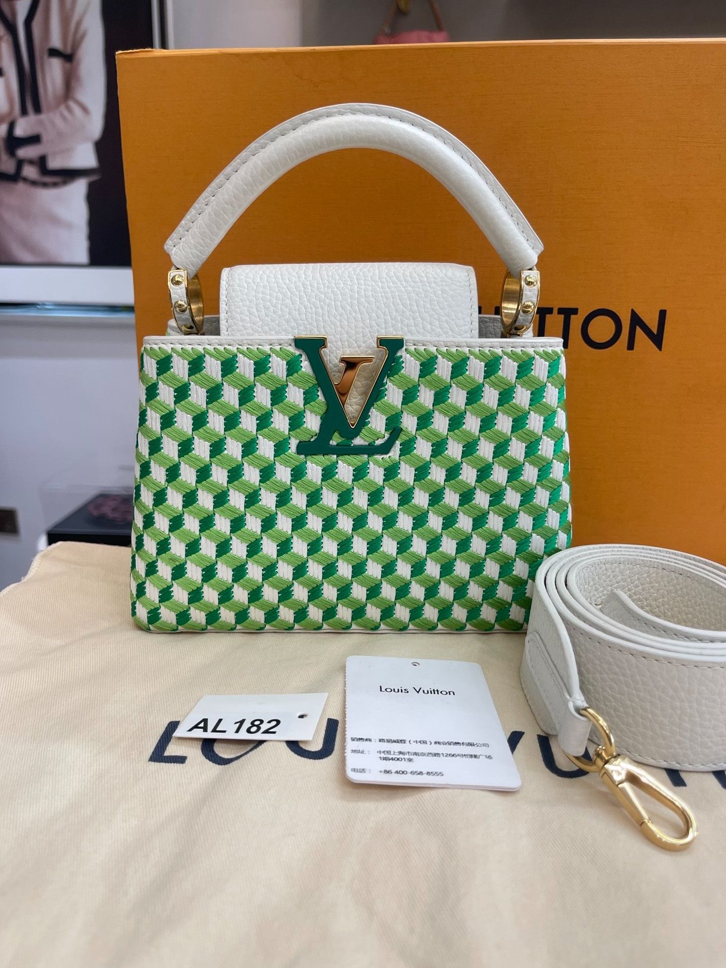 Louis Vuitton Pre-loved Bag Very good condition Size ONE SIZE - 3 Thumbnail