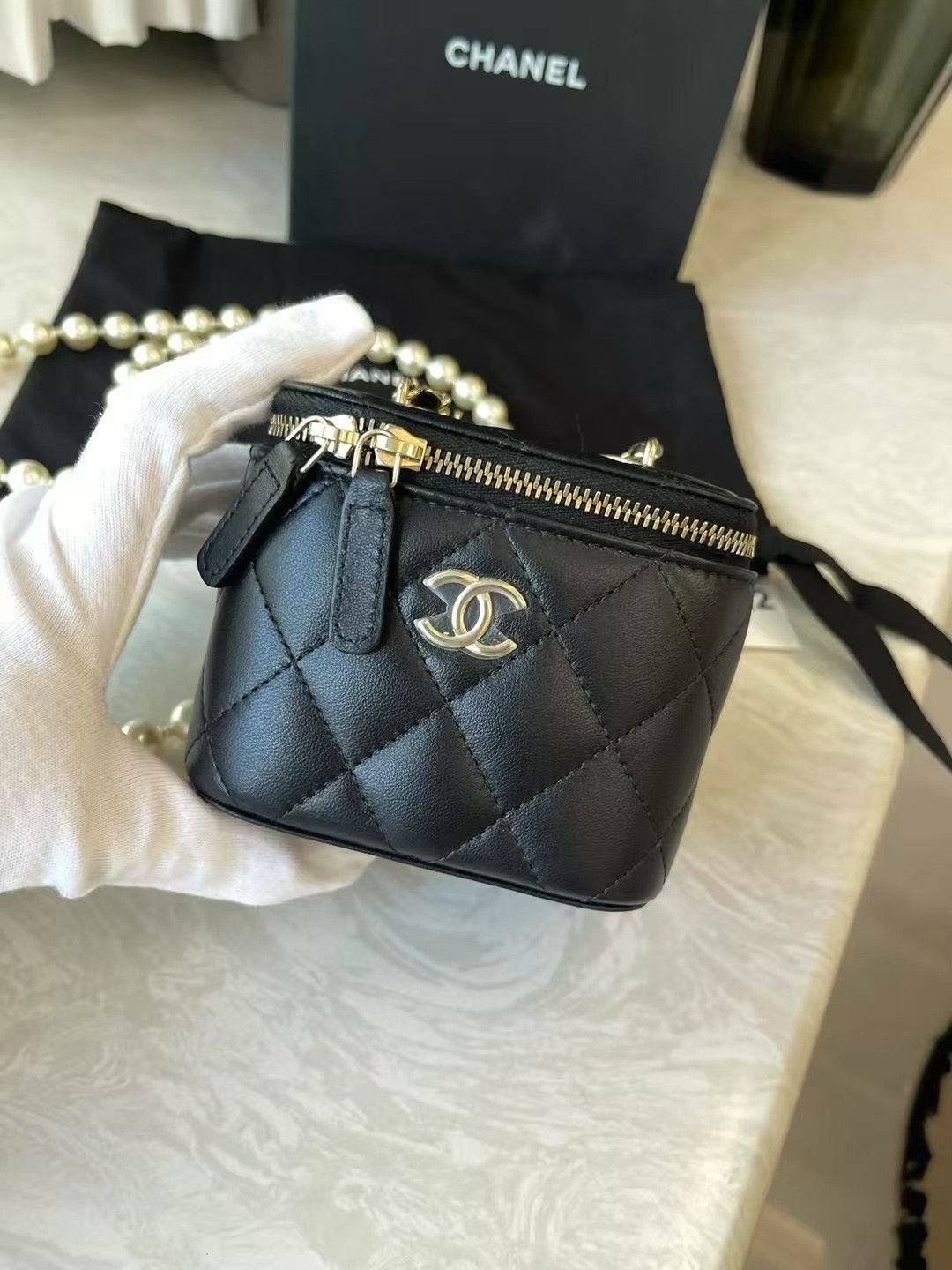 Chanel Pre-loved Bag Very good condition Size ONE SIZE - 5 Thumbnail