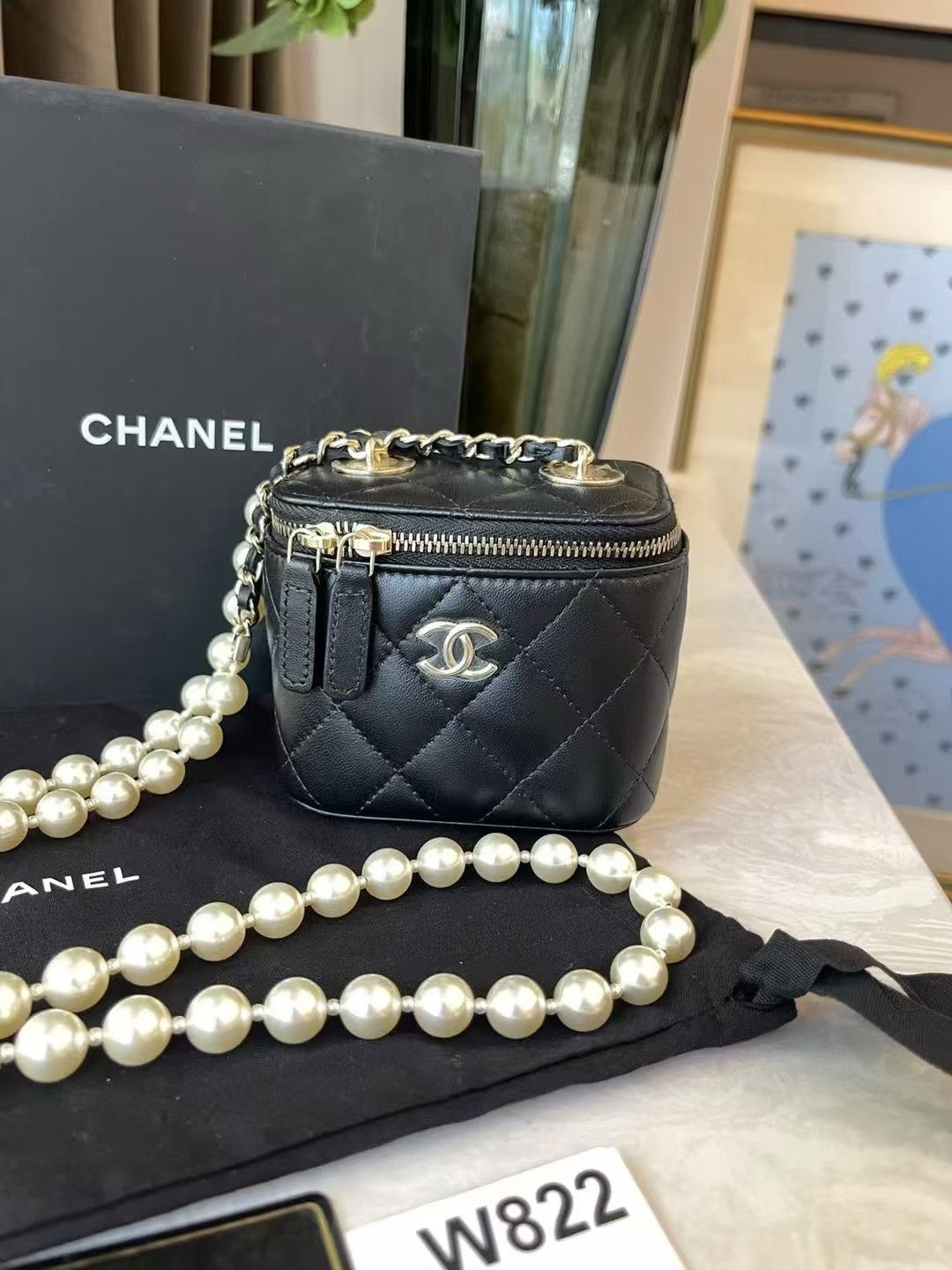 Chanel Pre-loved Bag Very good condition Size ONE SIZE - 2 Thumbnail