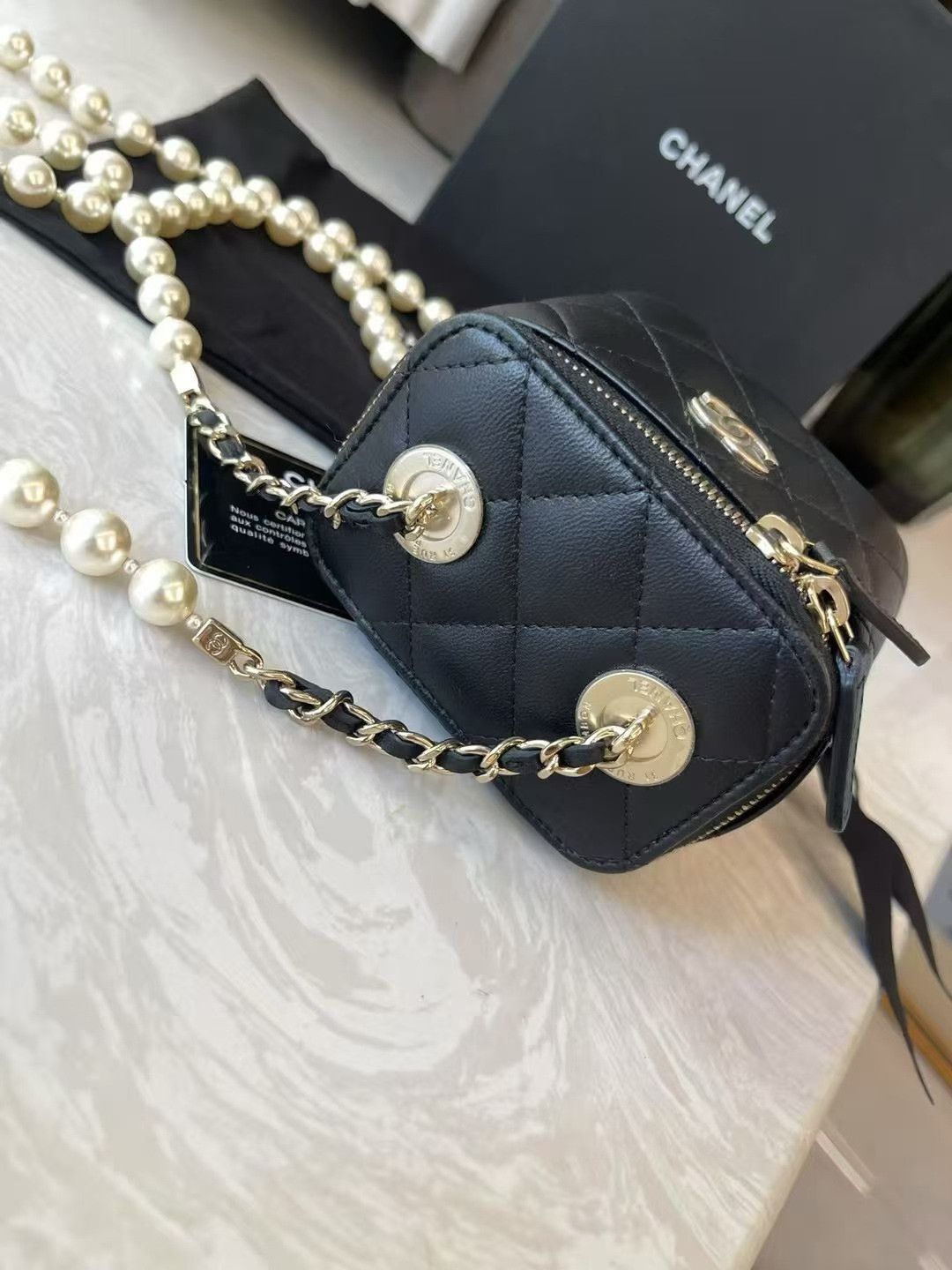 Chanel Pre-loved Bag Very good condition Size ONE SIZE - 3 Thumbnail