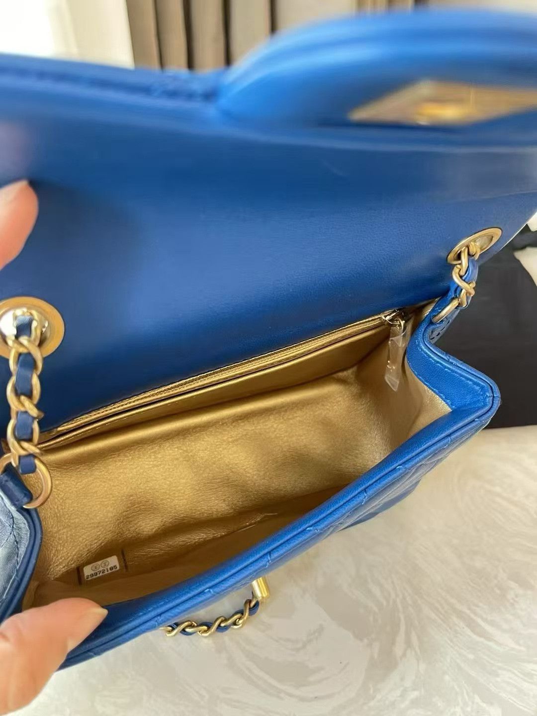 Chanel Pre-loved Bag Very good condition Size ONE SIZE - 7 Thumbnail