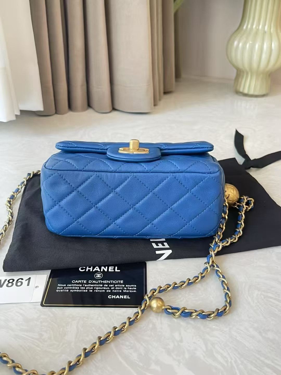 Chanel Pre-loved Bag Very good condition Size ONE SIZE - 4 Thumbnail