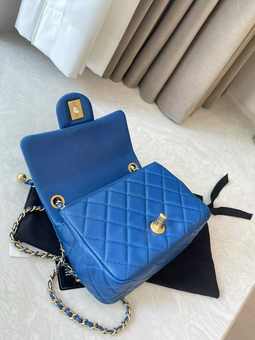 Chanel Pre-loved Bag Very good condition Size ONE SIZE - 6 Thumbnail