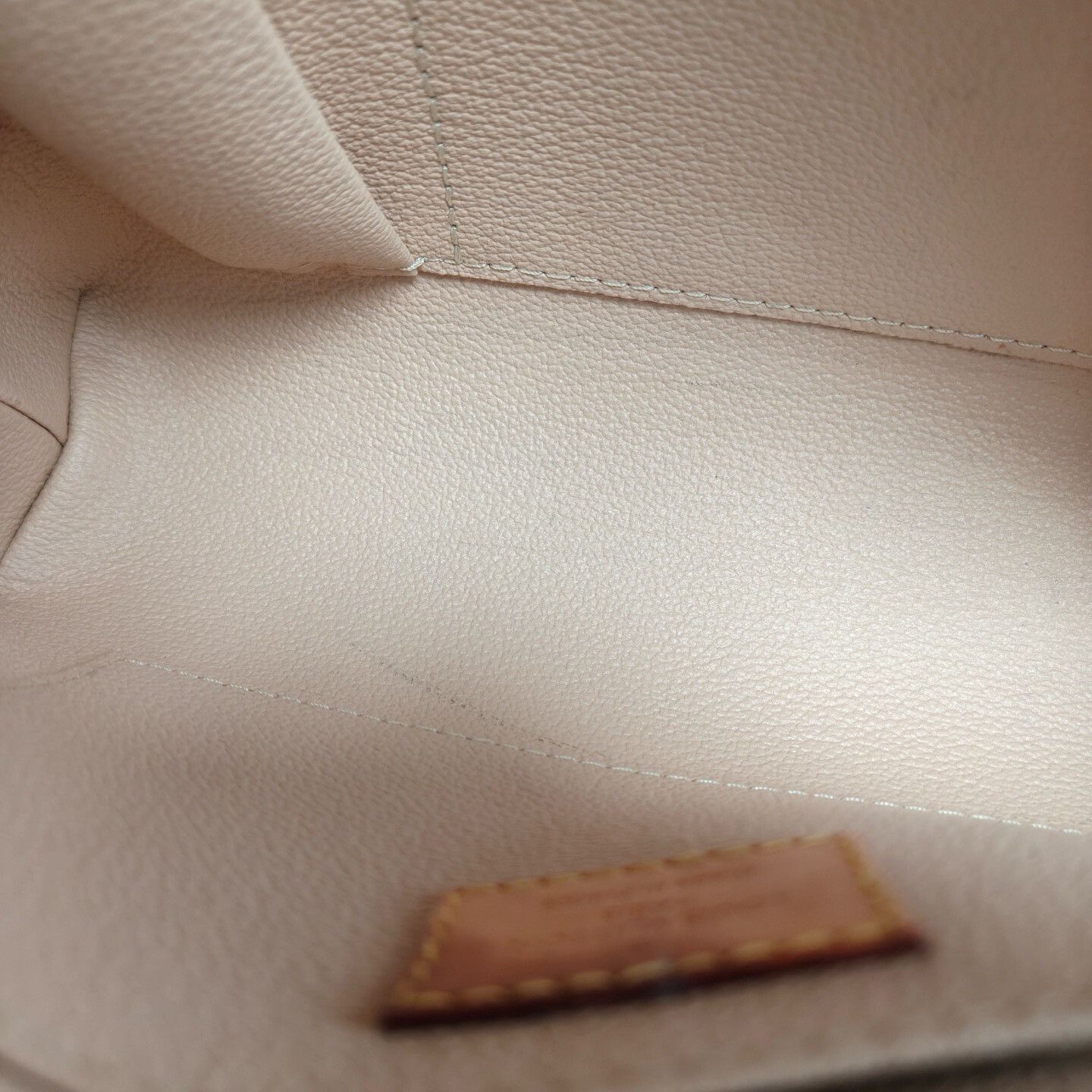 Louis Vuitton Pre-loved Bag Very good condition Size ONE SIZE - 7 Thumbnail