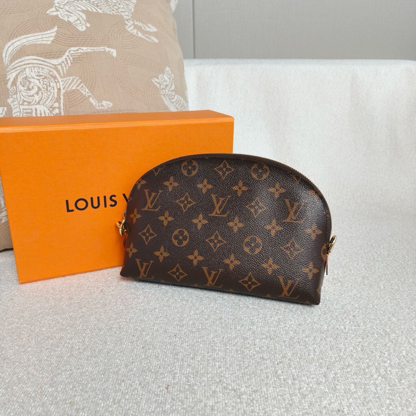 Louis Vuitton Pre-loved Bag Very good condition Size ONE SIZE - 4 Thumbnail