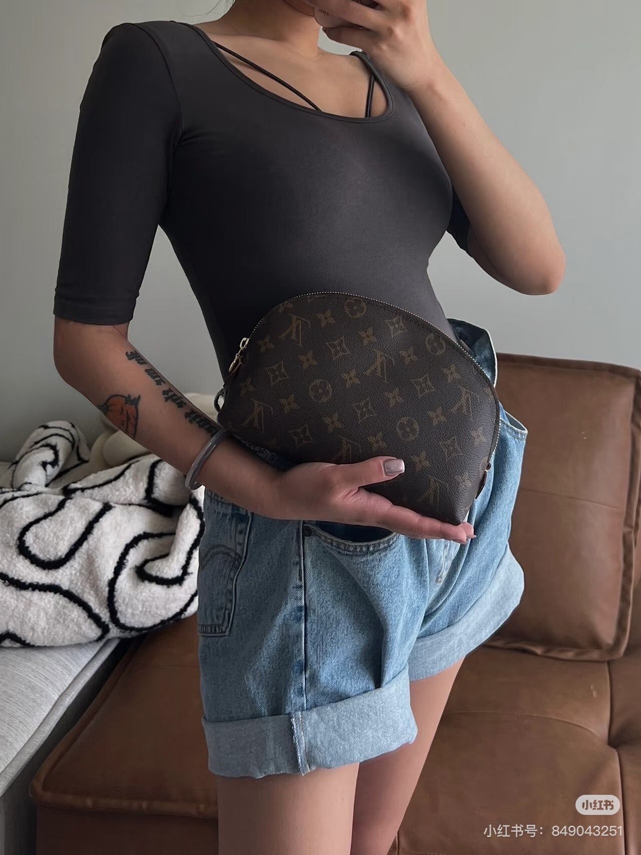 Louis Vuitton Pre-loved Bag Very good condition Size ONE SIZE - 9 Thumbnail