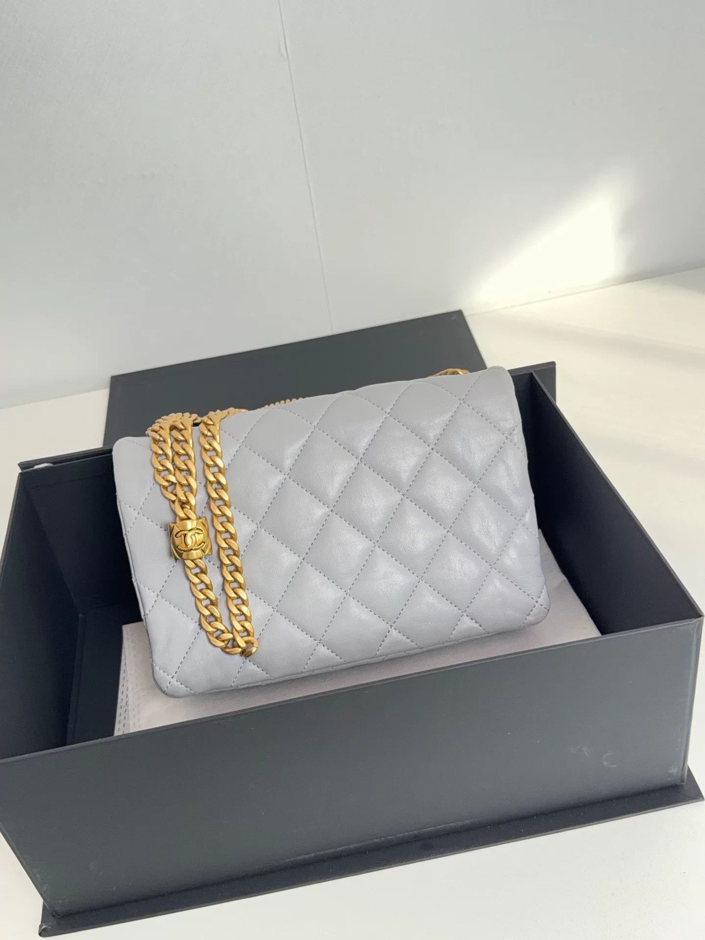 Chanel Pre-loved Bag Very good condition Size ONE SIZE - 3 Thumbnail