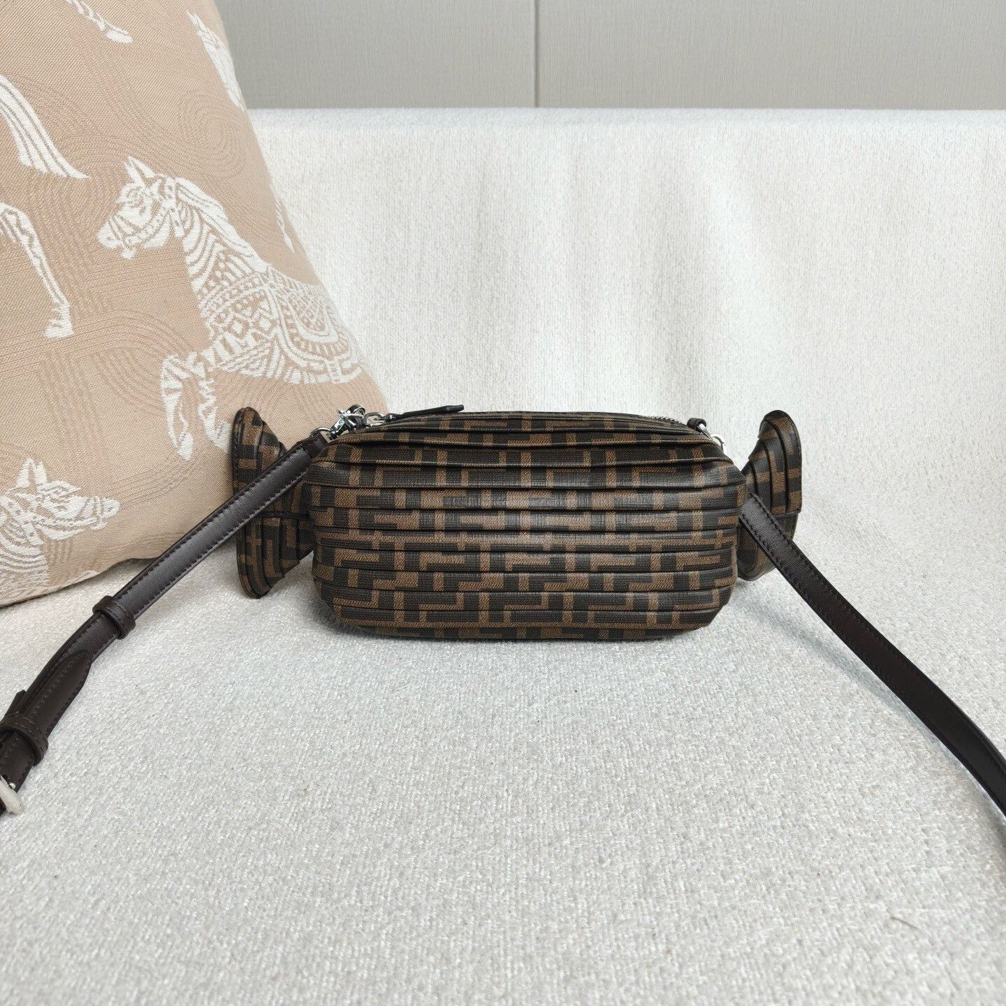 Fendi Pre-loved Bag Very good condition Size ONE SIZE - 3 Thumbnail