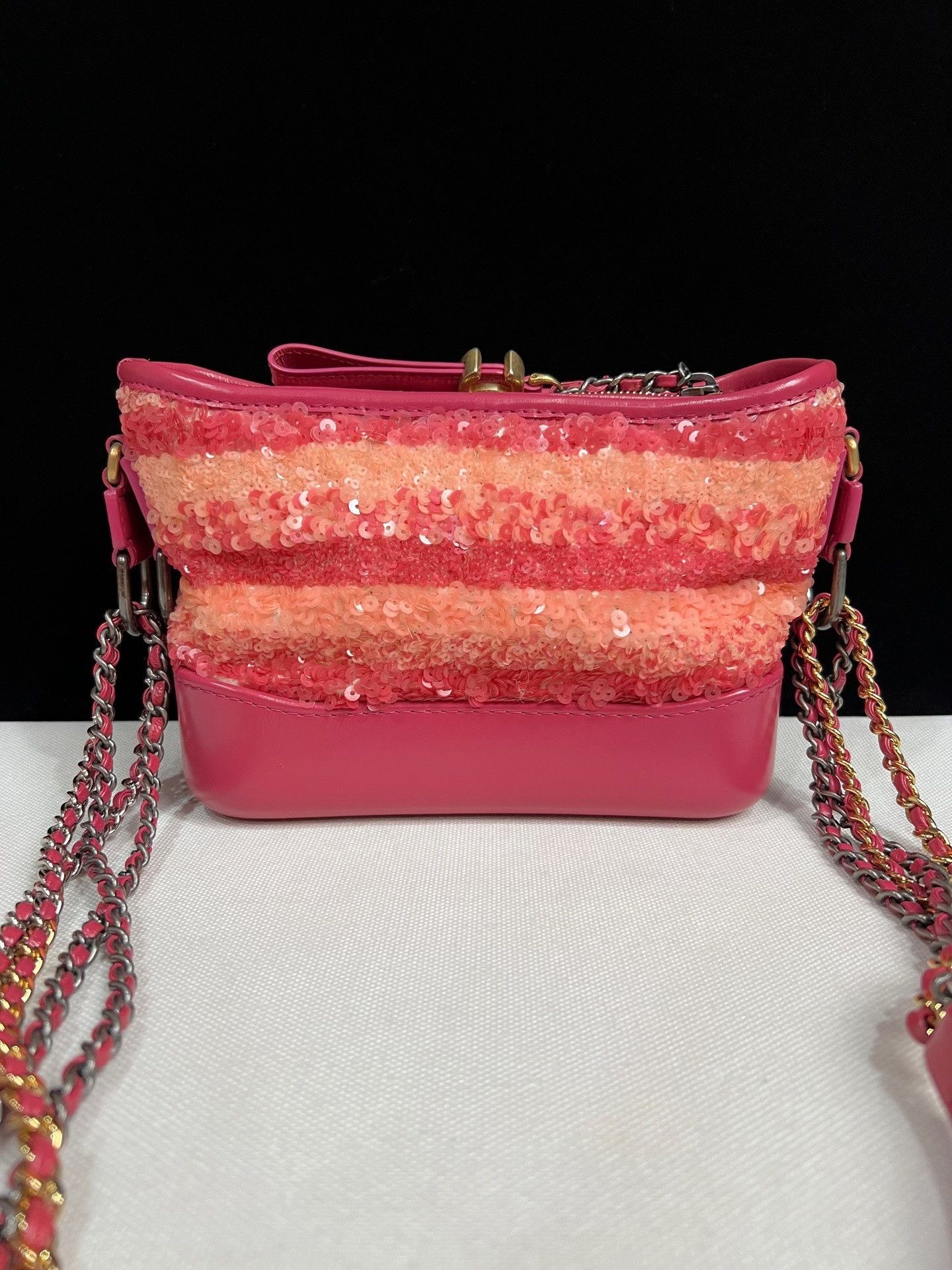Chanel Pre-loved Bag Very good condition Size ONE SIZE - 3 Thumbnail