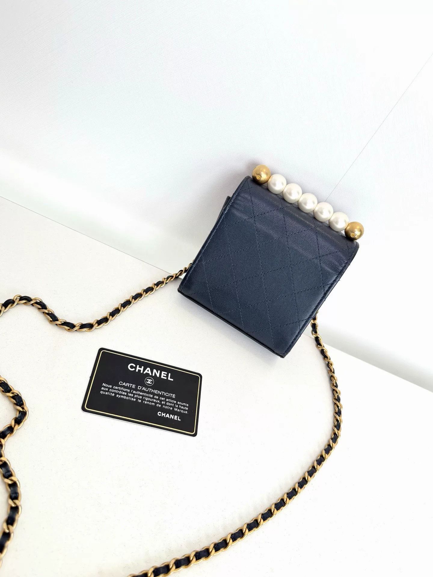 Chanel Pre-loved Bag Very good condition Size ONE SIZE - 2 Thumbnail